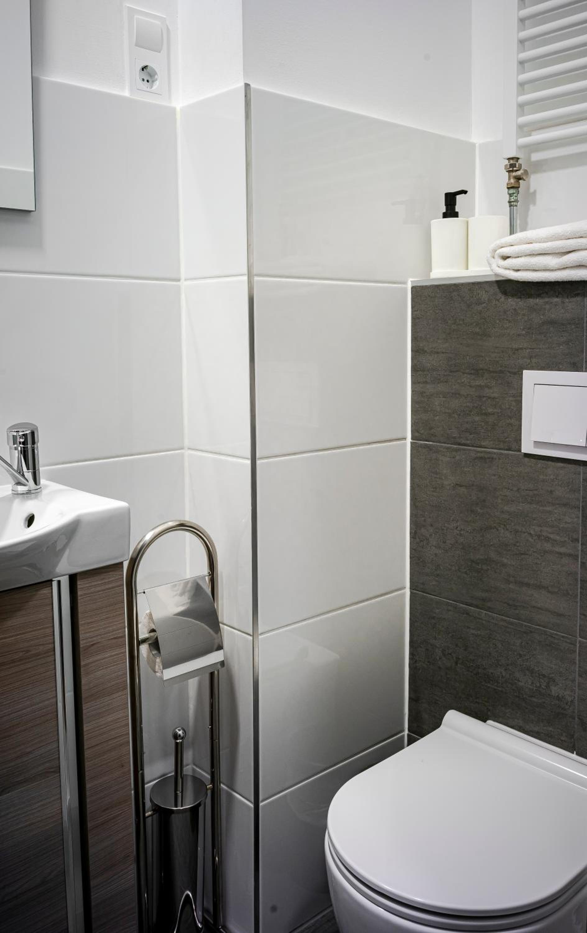Single Room photo 2