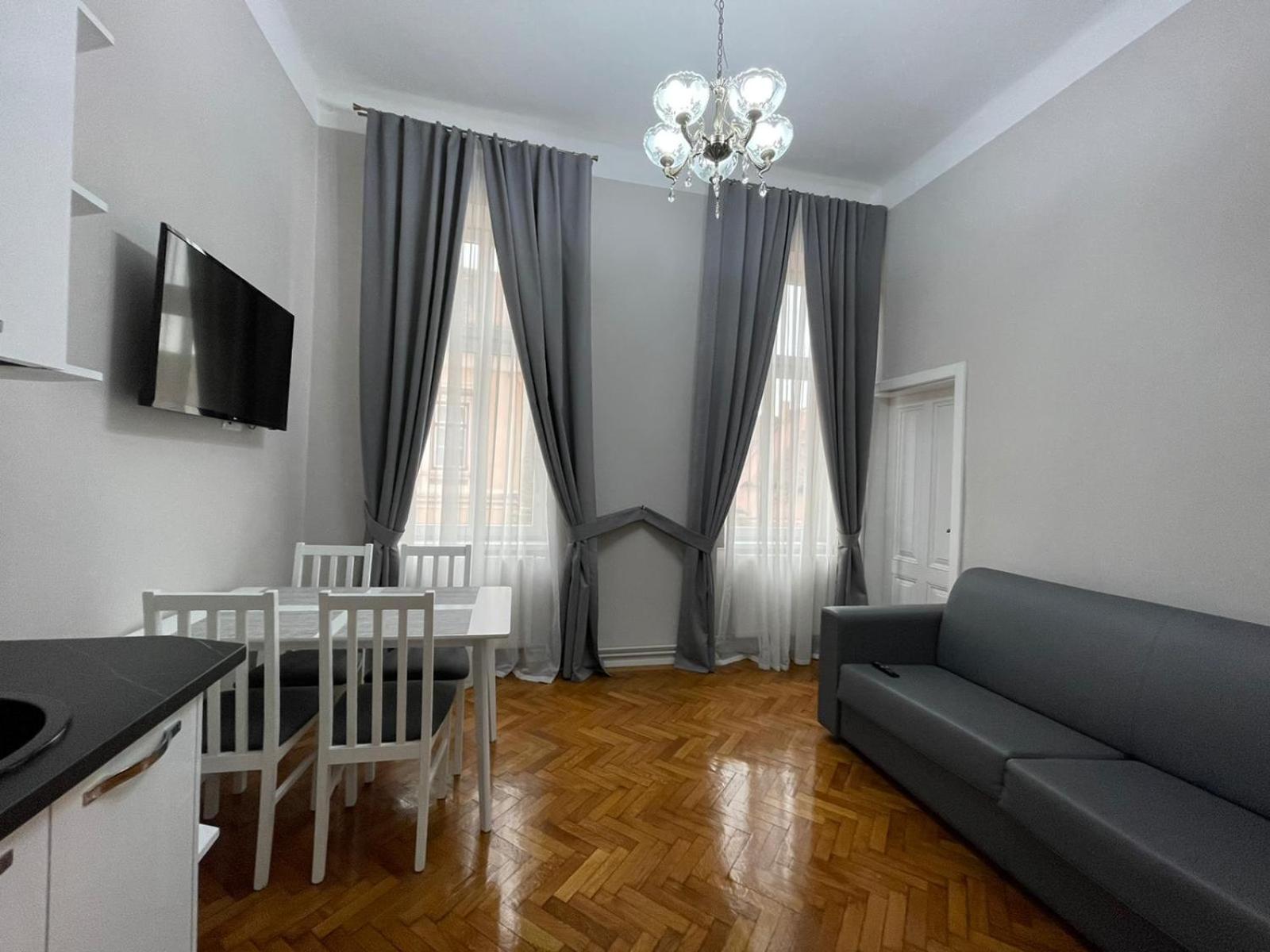 Apartment photo 3