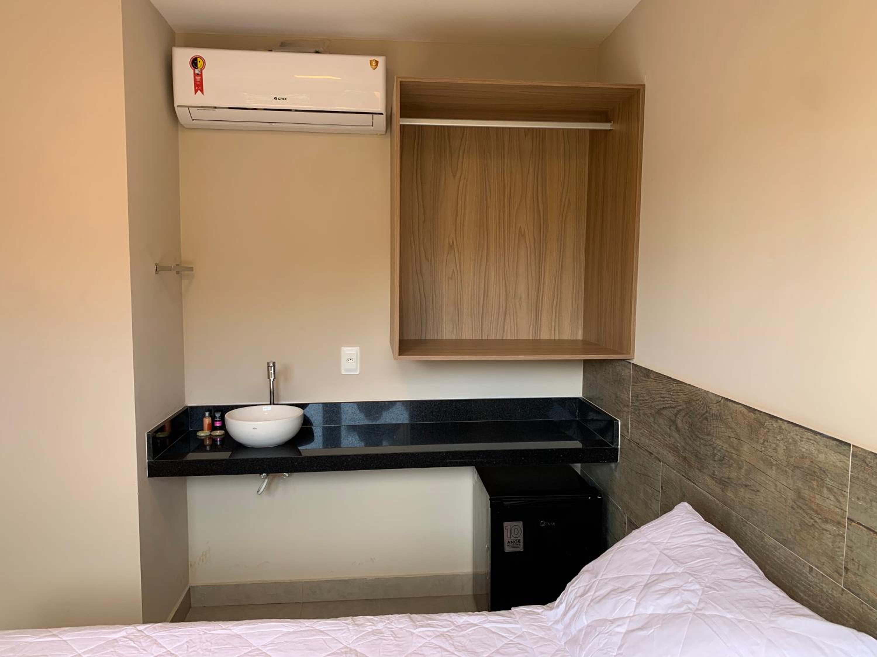 Economy Double Room photo 3