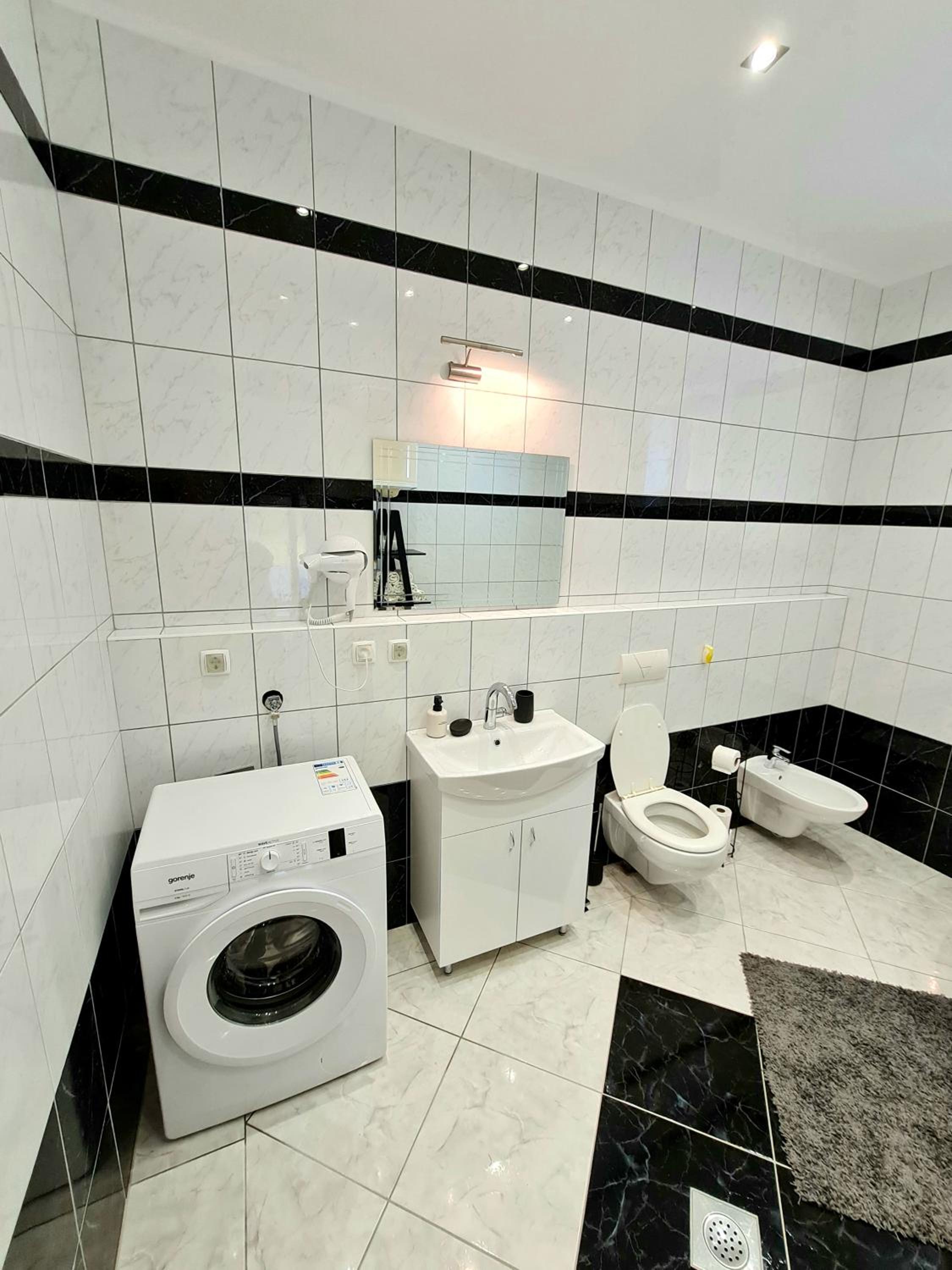 Two-Bedroom House - Photo 33