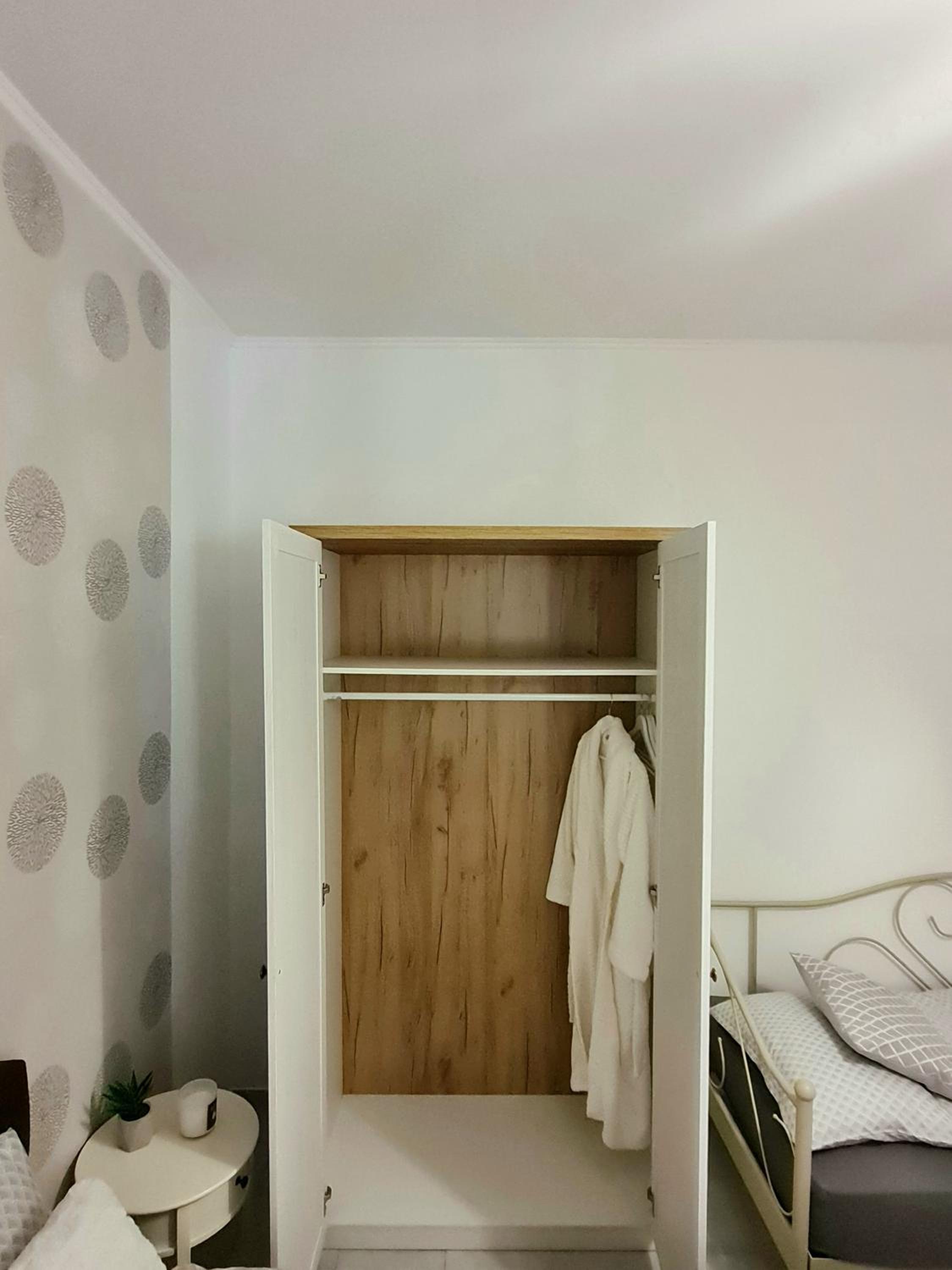 Two-Bedroom House - Photo 21