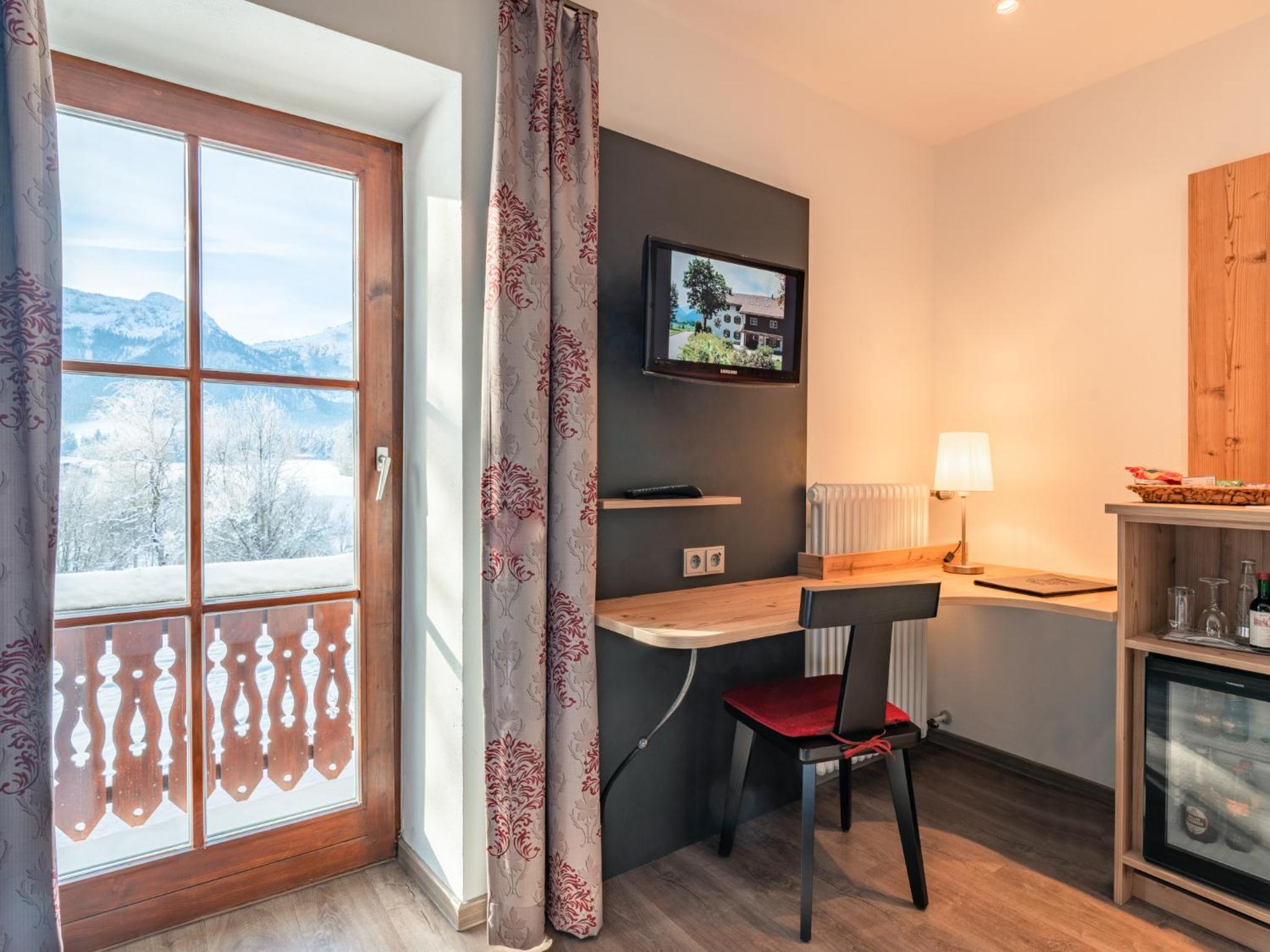 Classic Single Room with Balcony photo 3