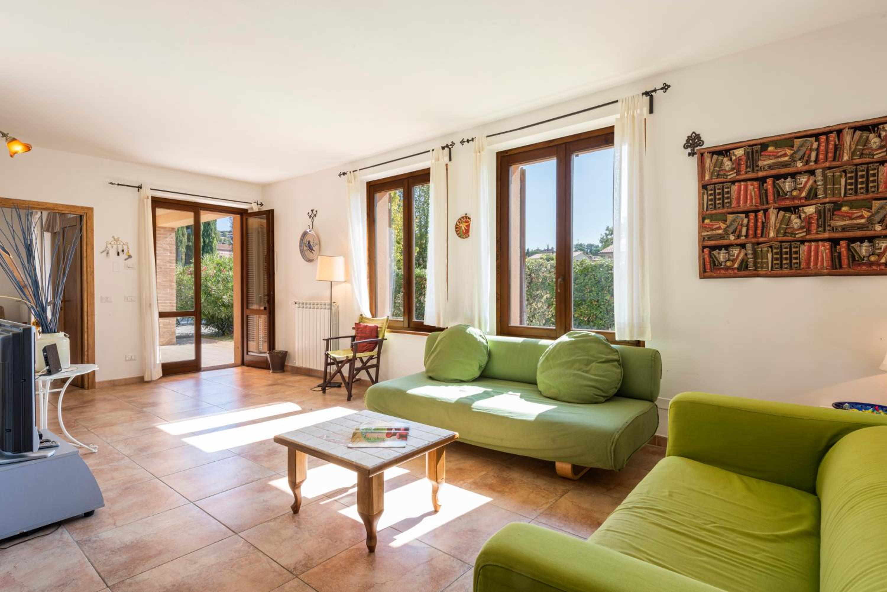 Villa photo 2