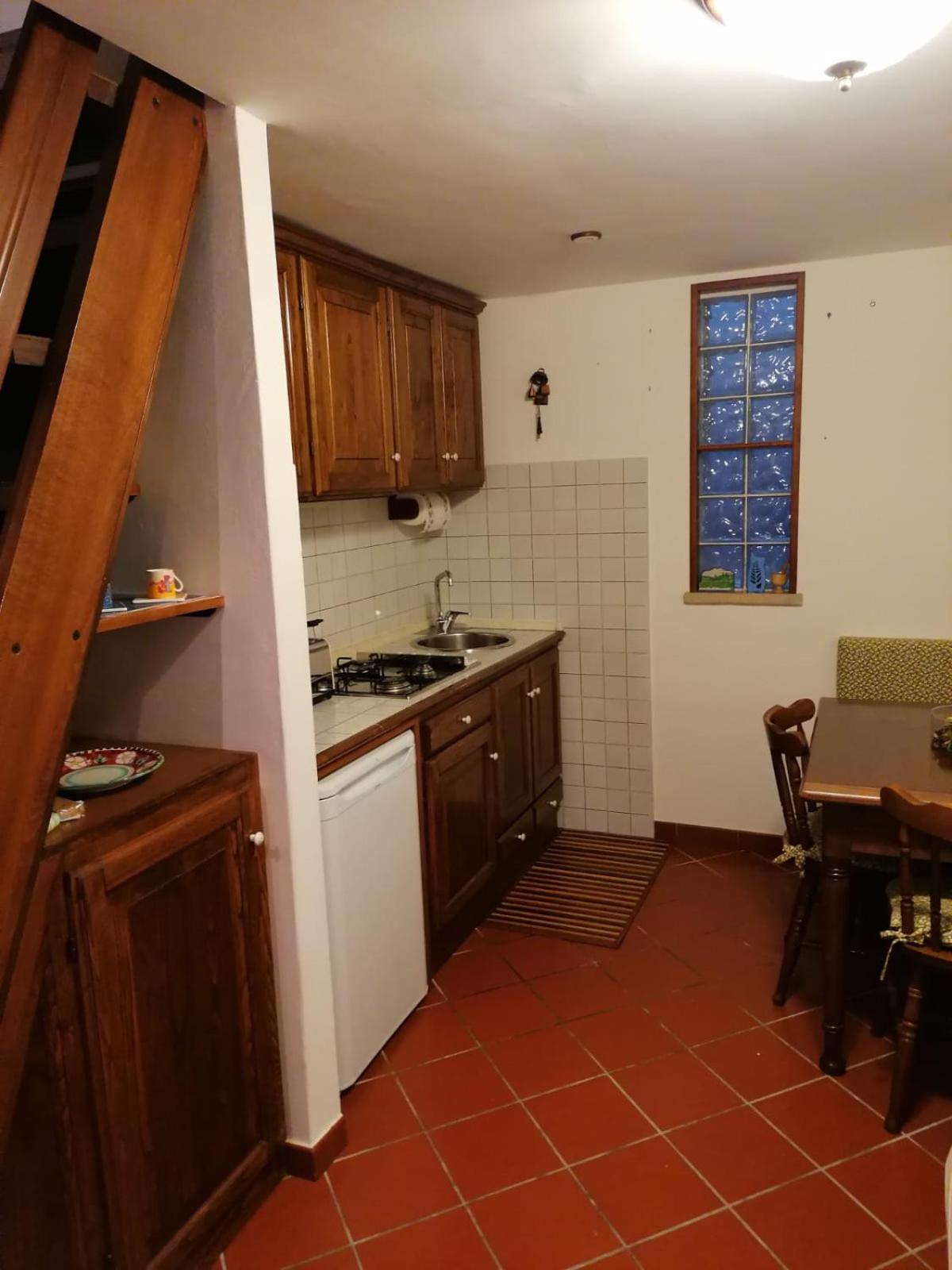 One-Bedroom Apartment - Photo 5