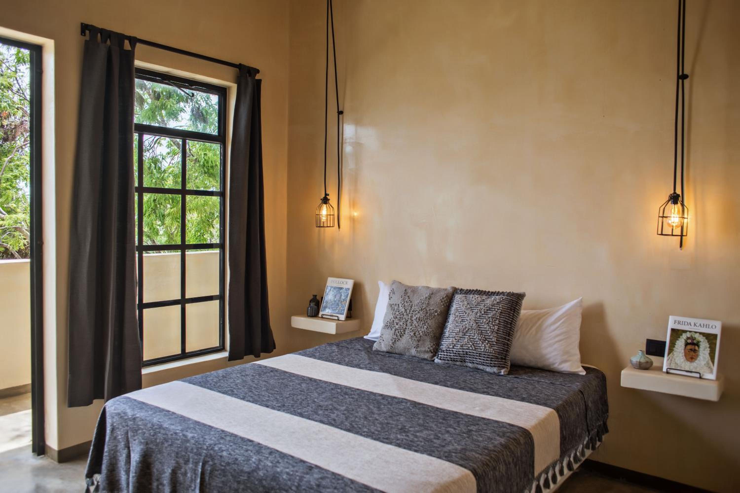 Suite with Garden View - Photo 1