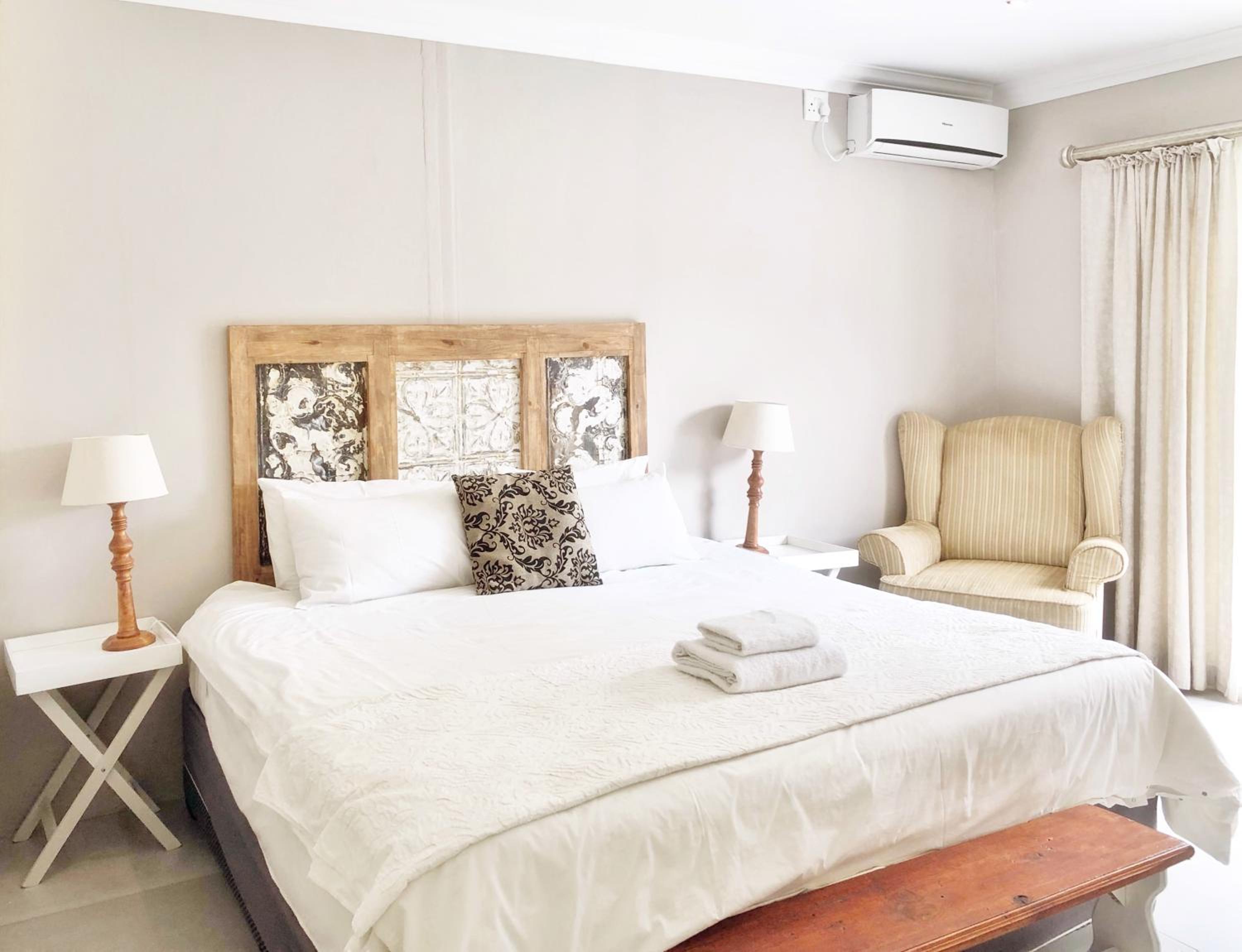 Twin/Double Room - Photo 14