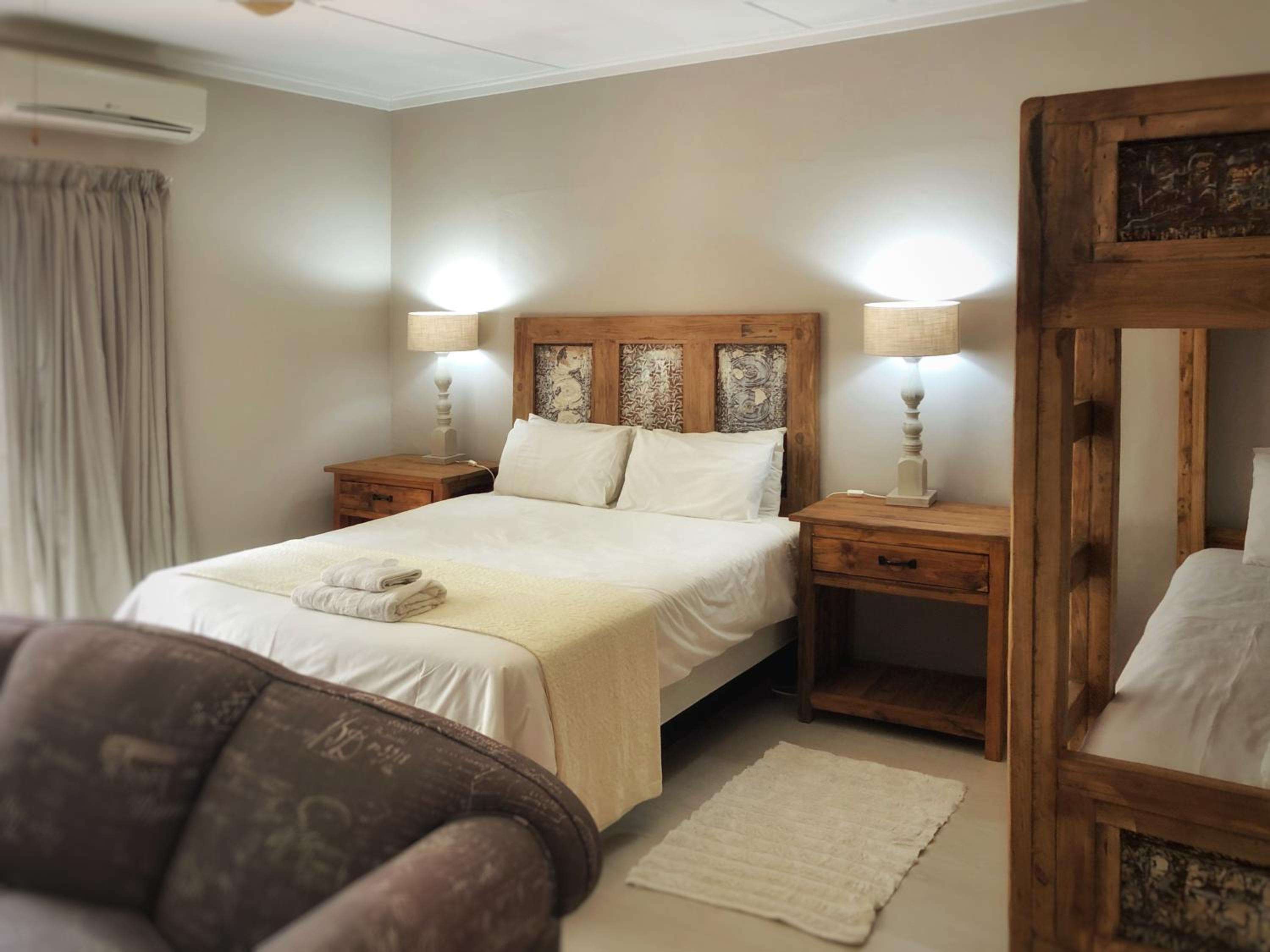 Family Room - Photo 1