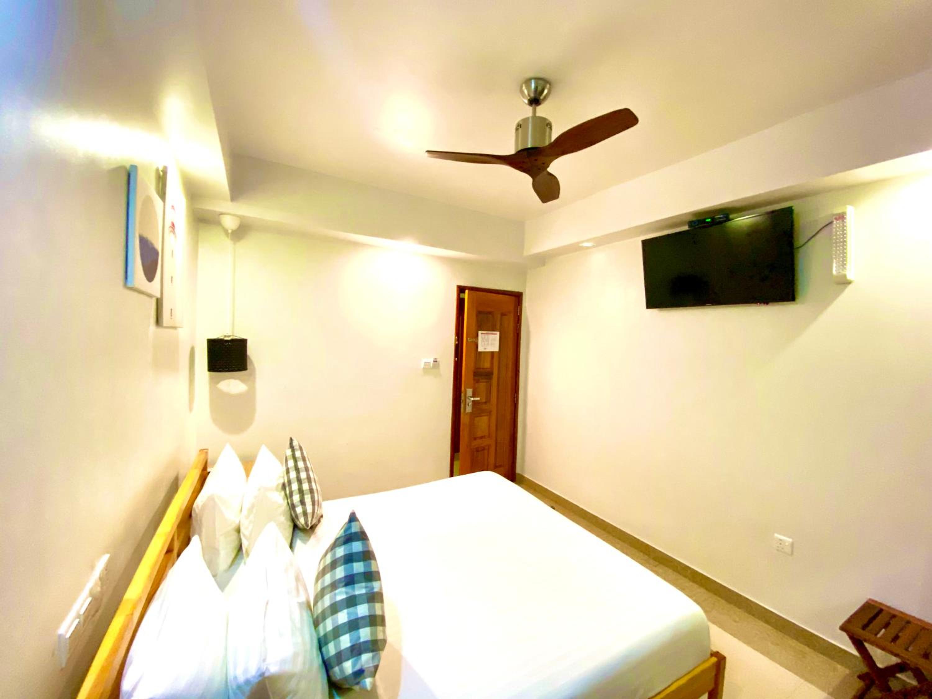 Standard Double Room - Photo 2