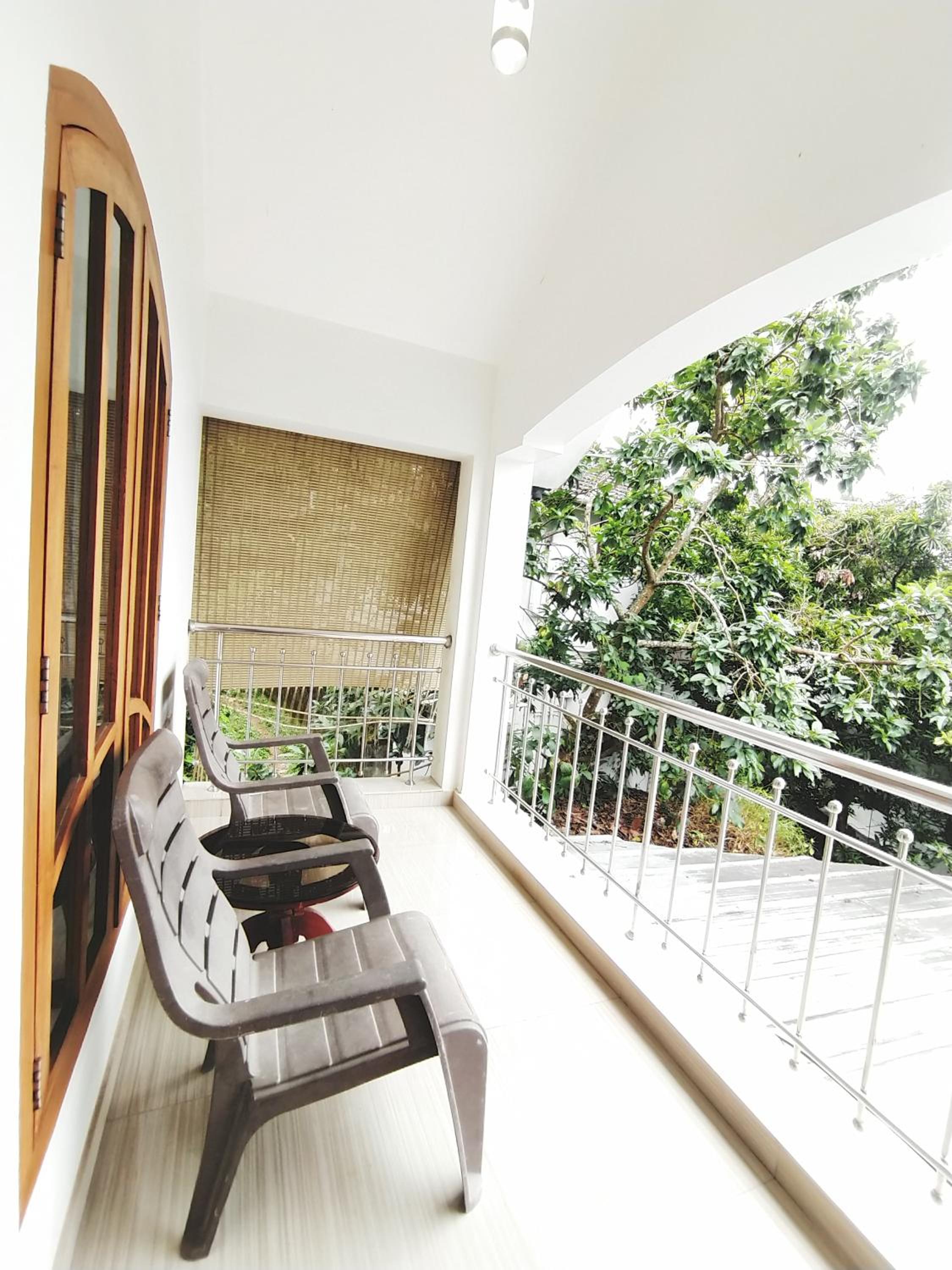 Deluxe Double Room with Balcony photo 3