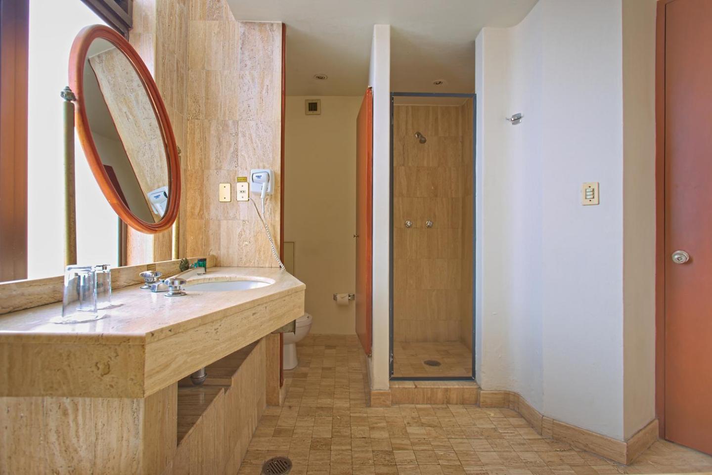 Junior Suite - Photo 6