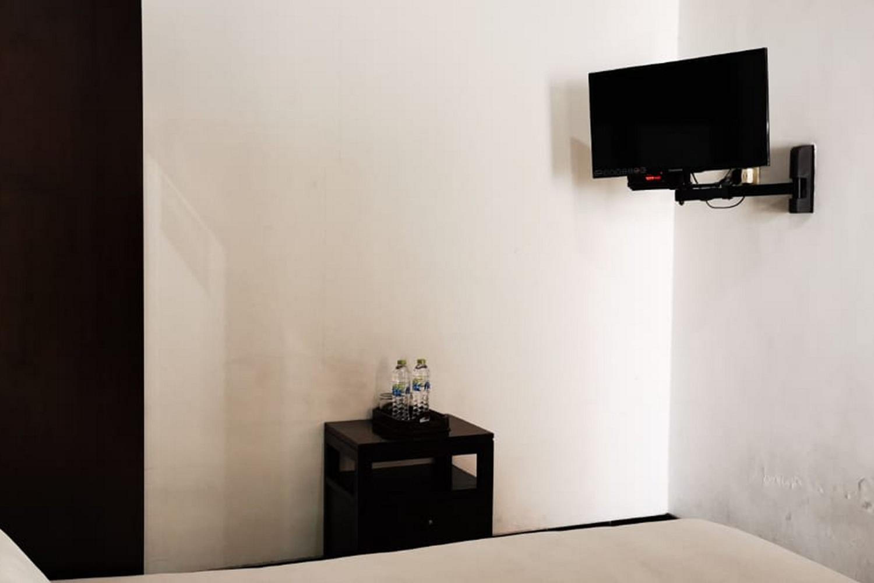 Standard Double Room - Photo 3