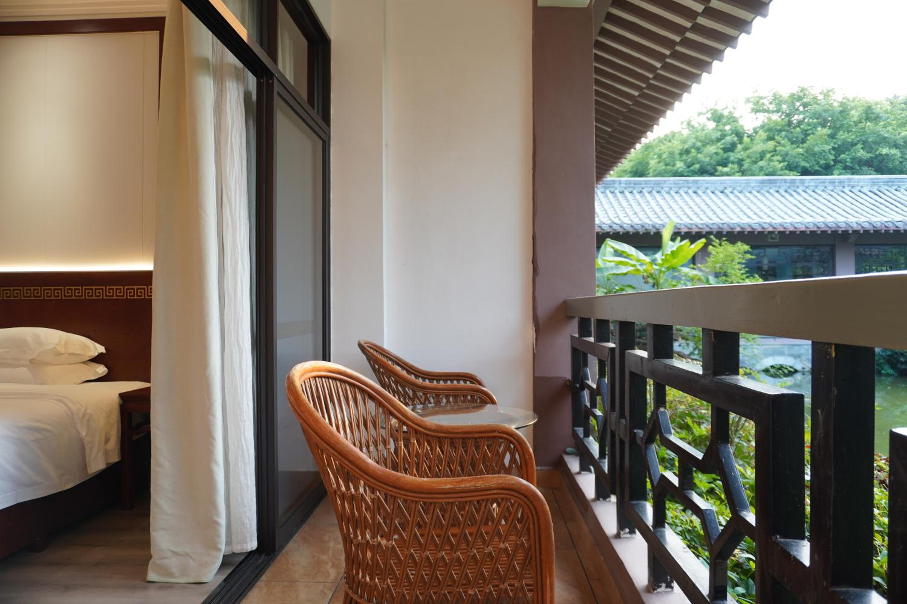 Balcony Twin Room photo 3