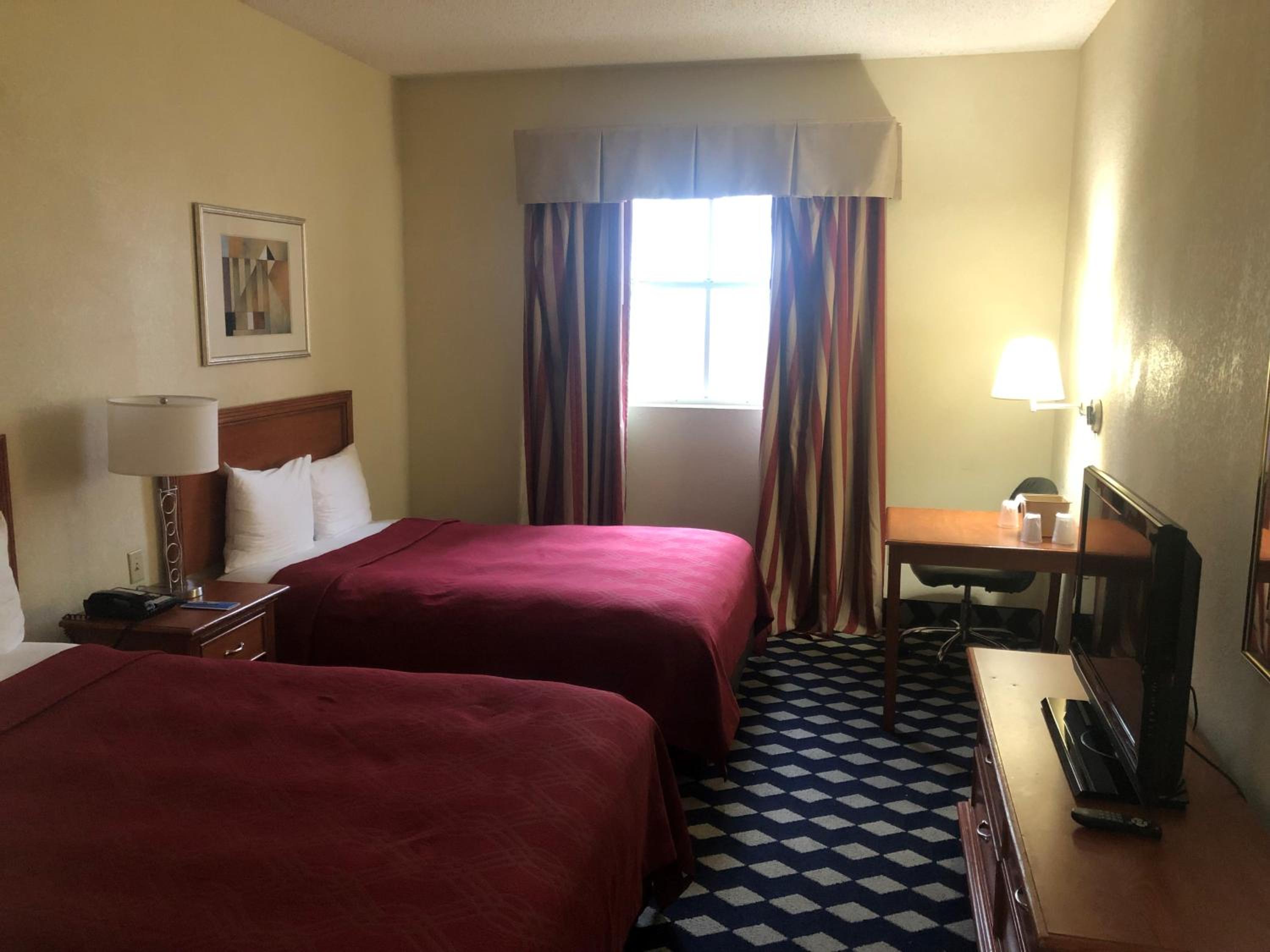 Double Room with Two Double Beds - Non-Smoking photo 3