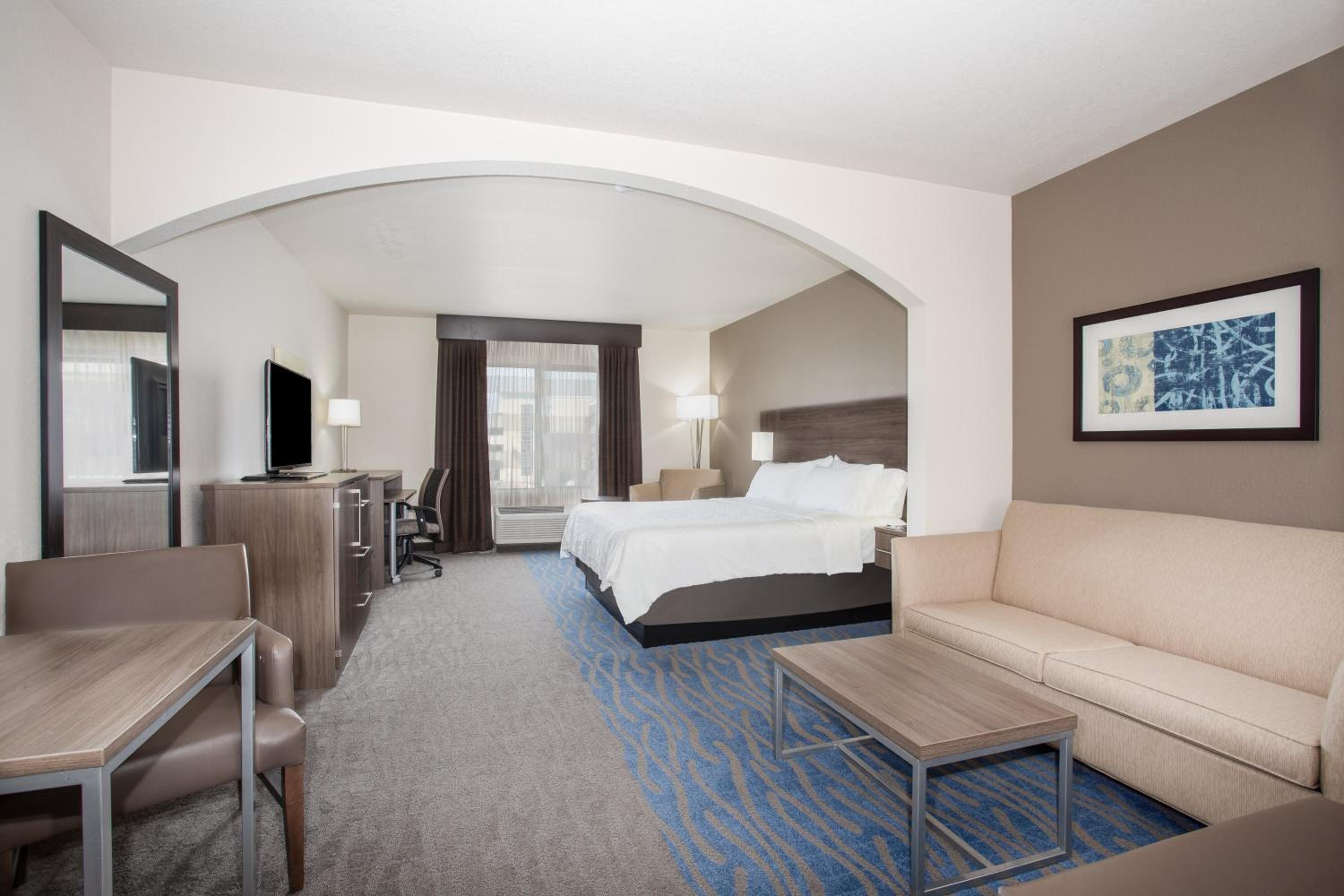 King Suite with Sofa Bed photo 1