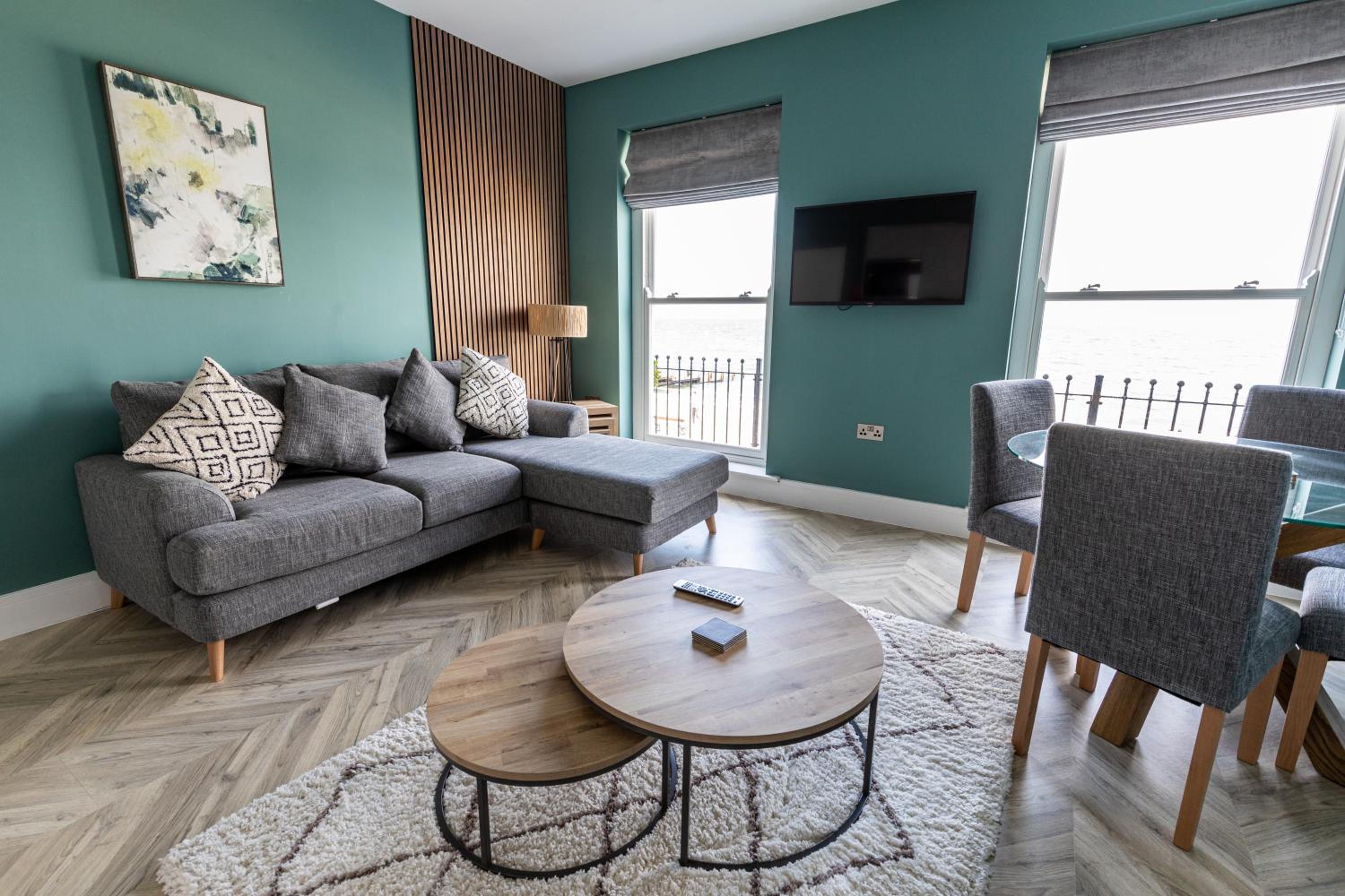 Two-Bedroom Apartment - Photo 7