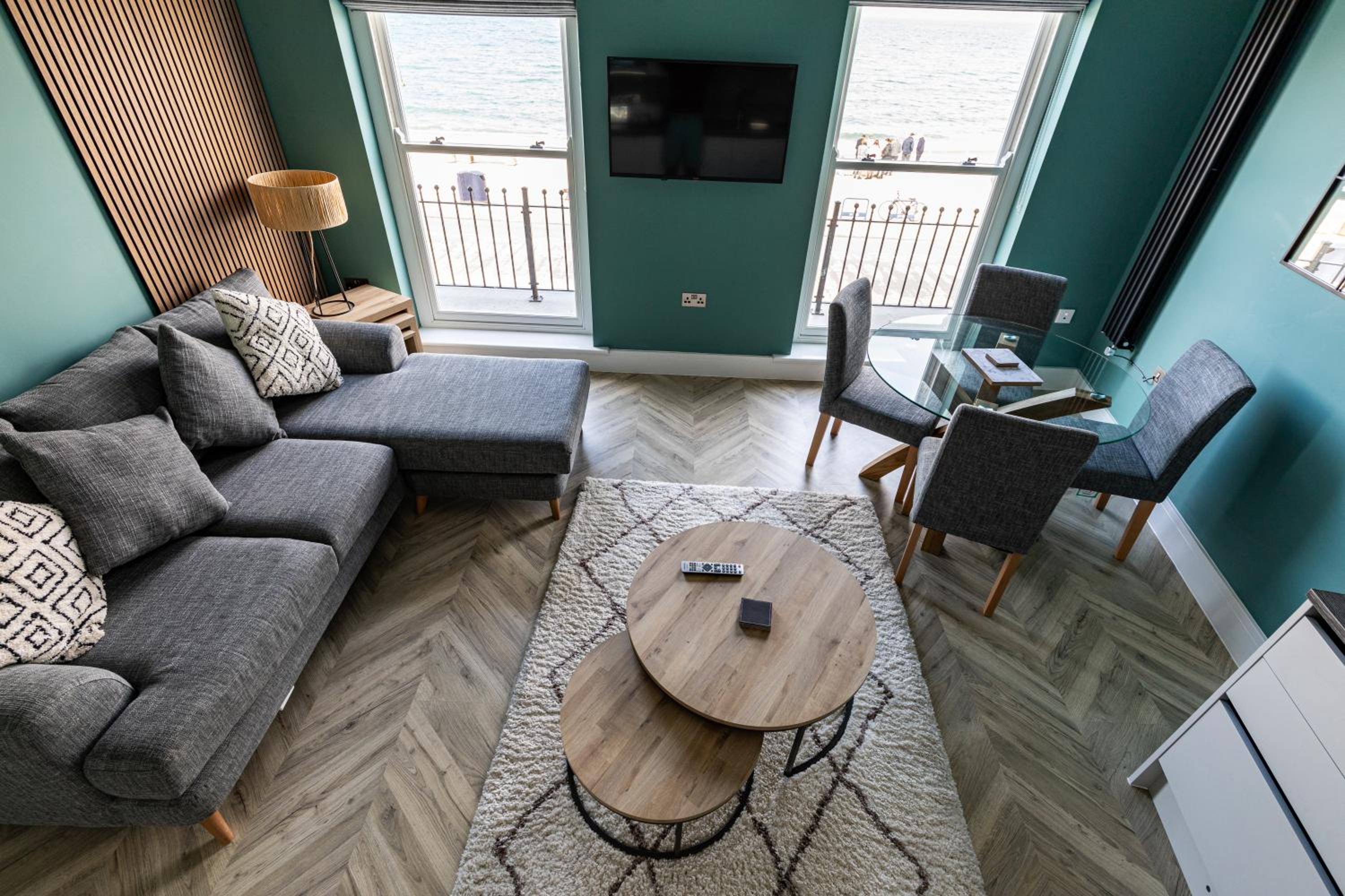 Two-Bedroom Apartment - Photo 33