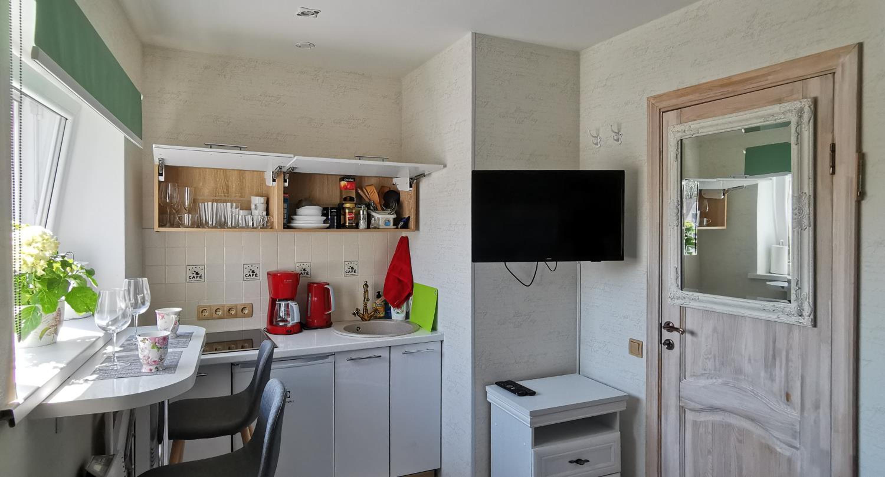 One-Bedroom Apartment - Photo 15