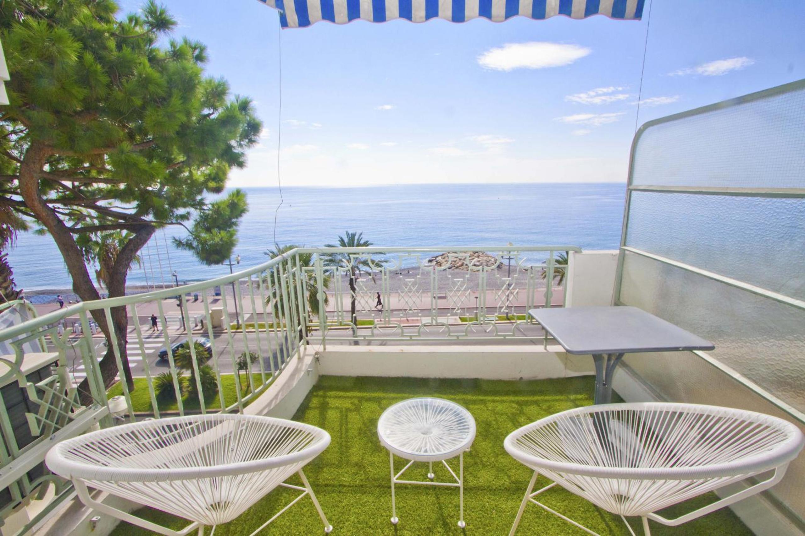 Apartment with Sea View