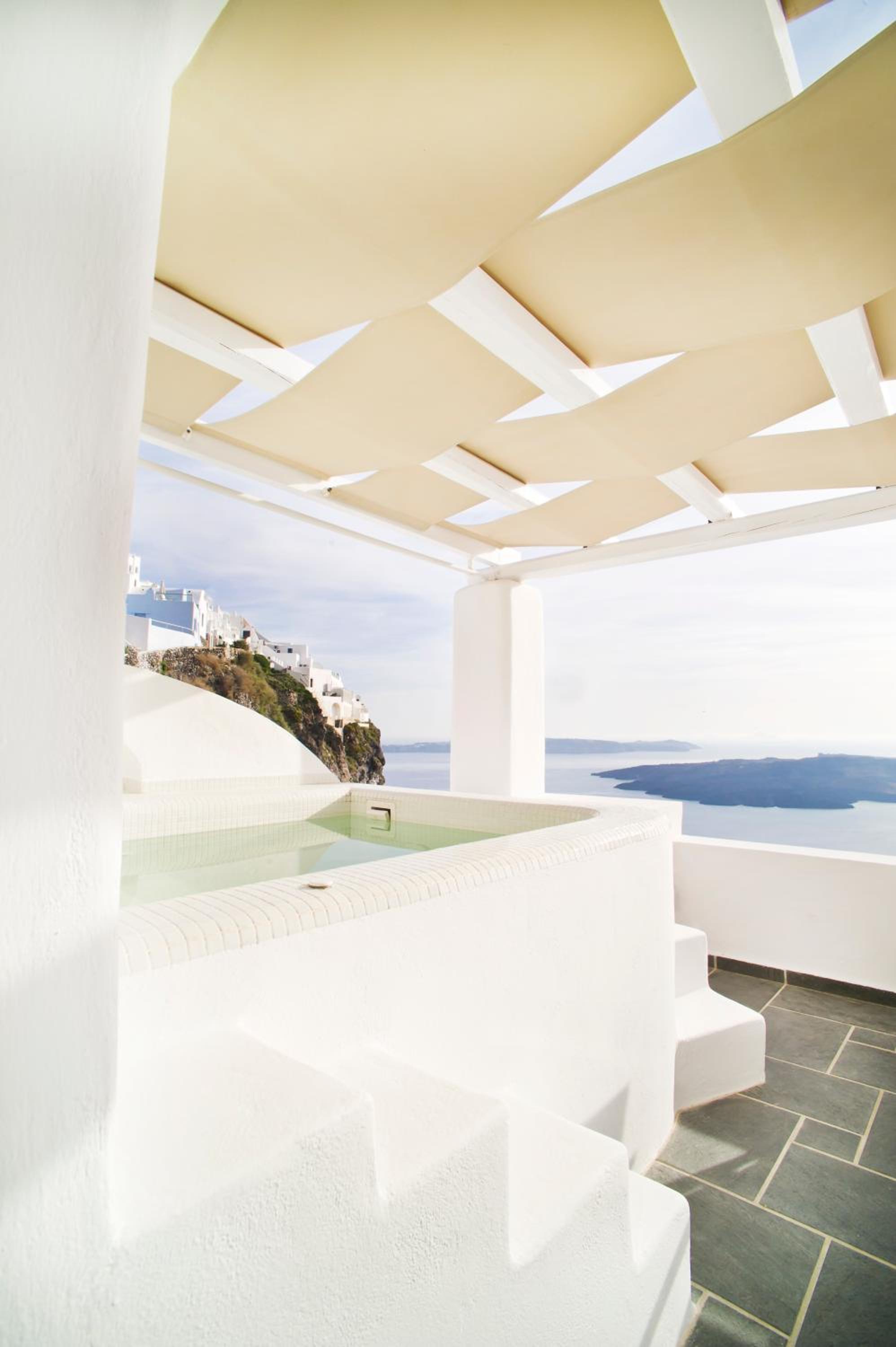 Suite with Hot Tub - Photo 14