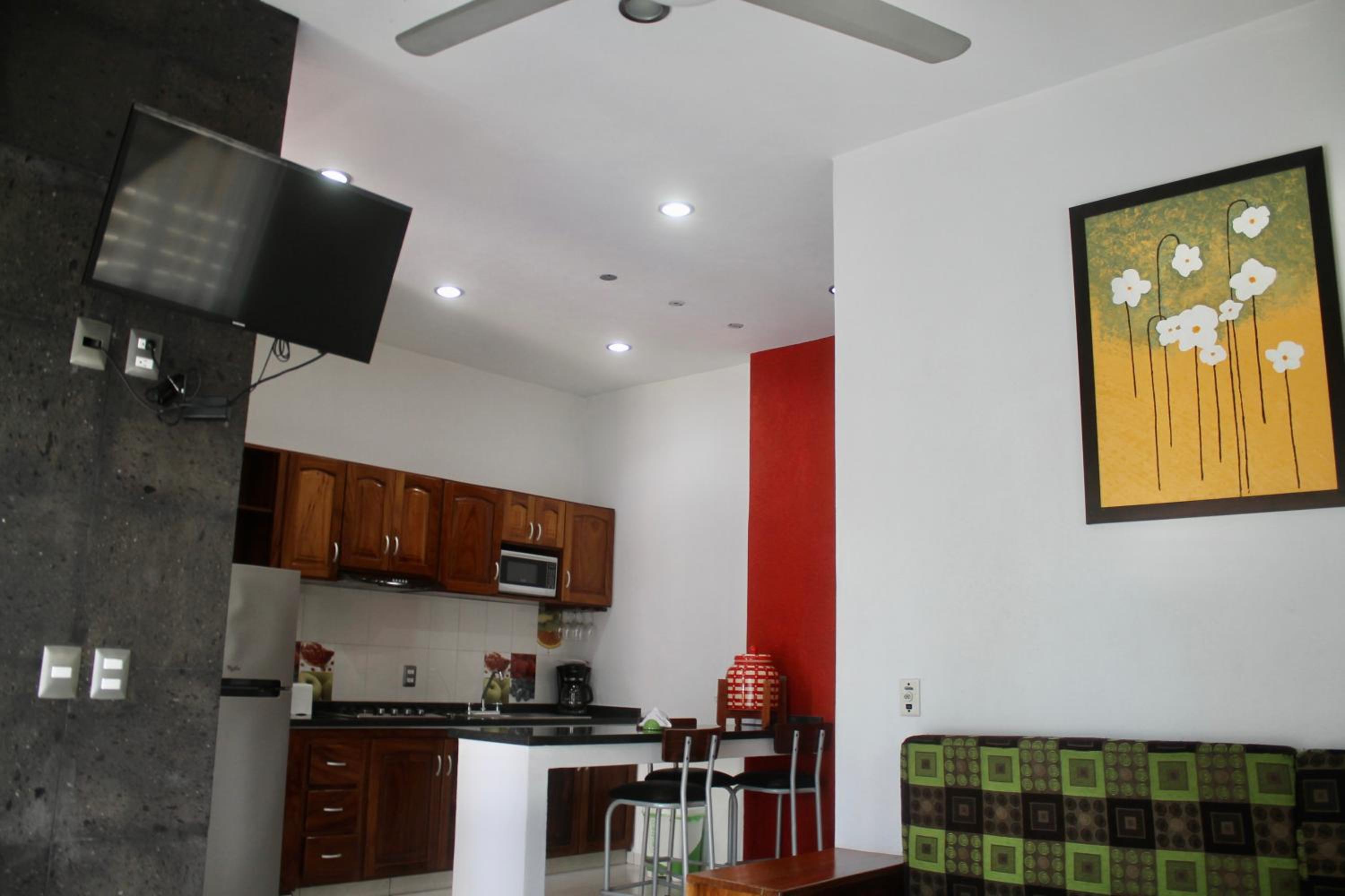 One-Bedroom Bungalow photo 3