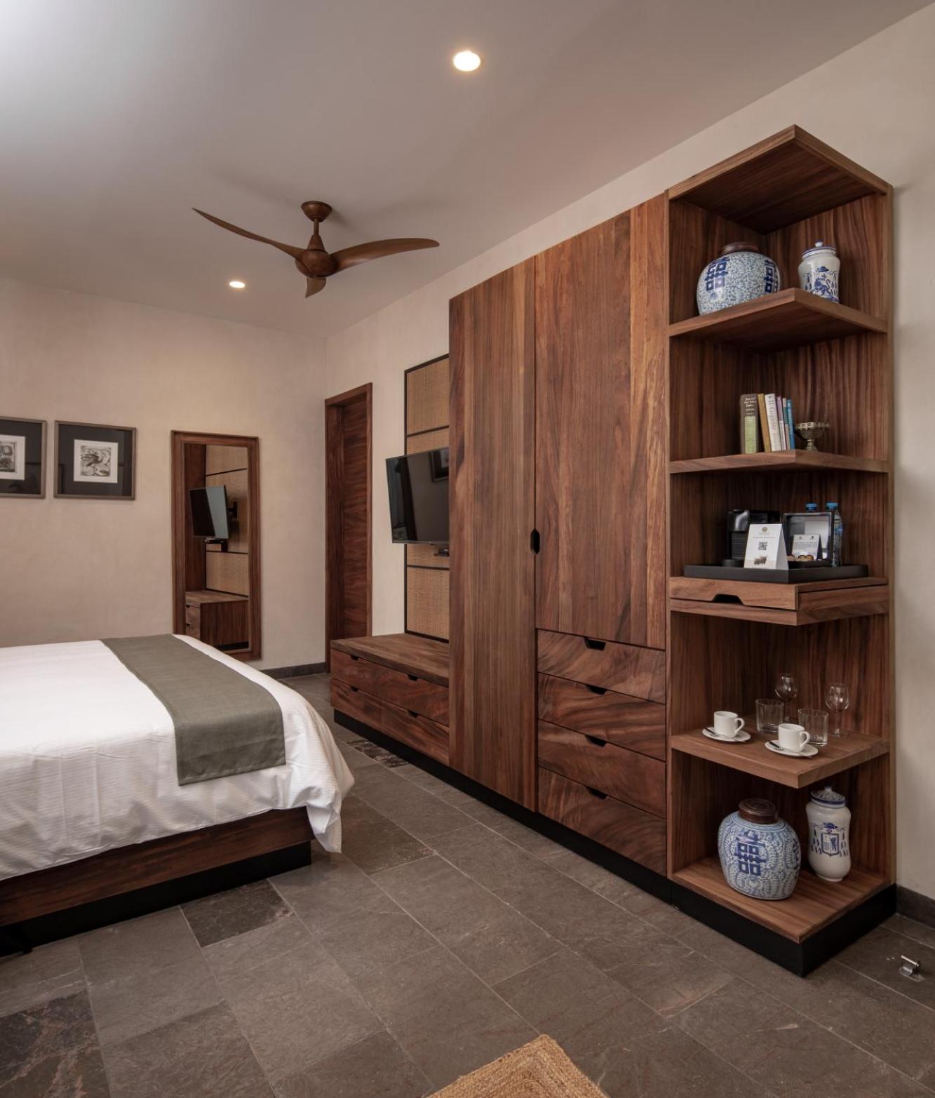Deluxe Room - Photo 7