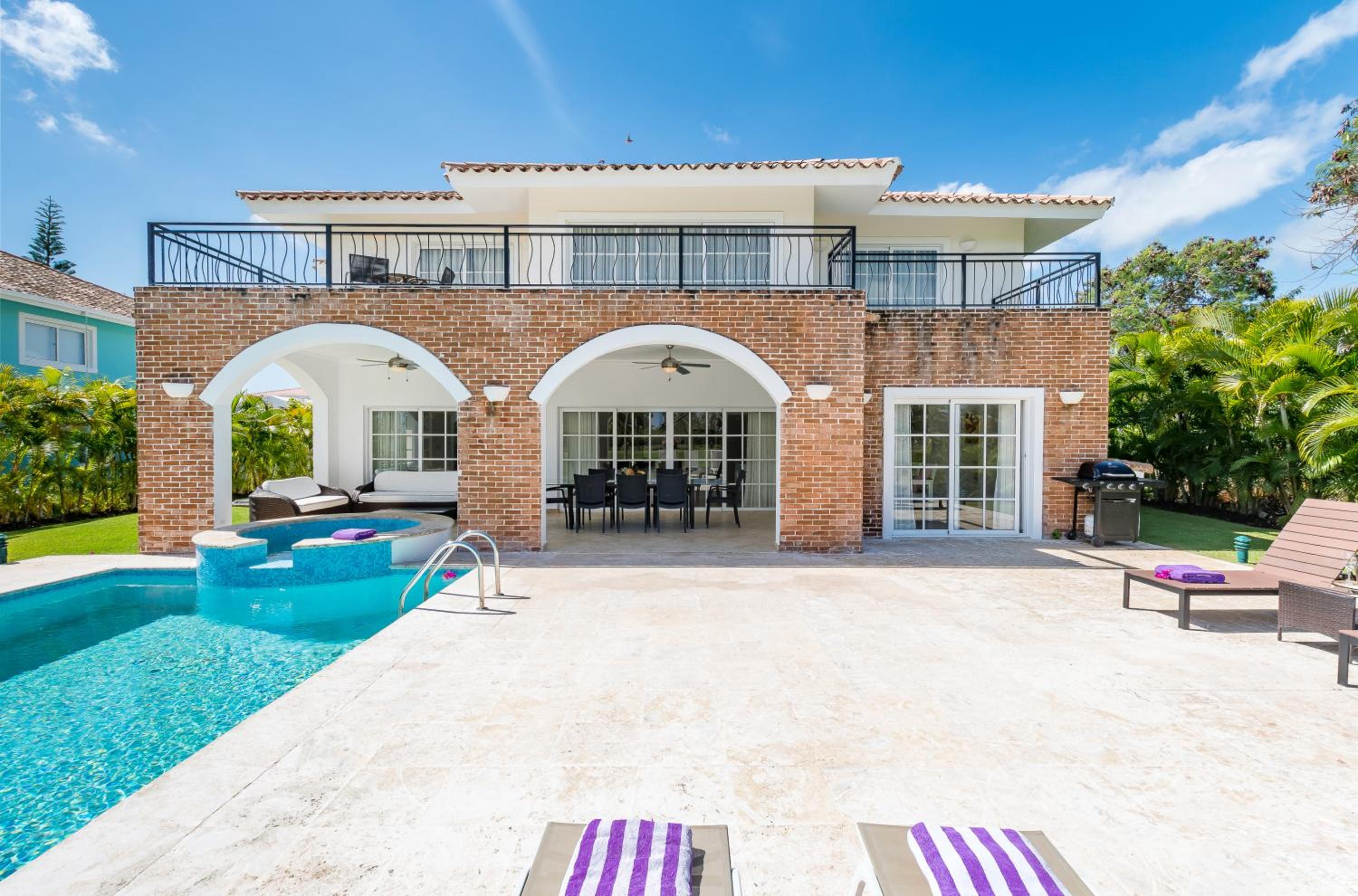 Villa with Private Pool