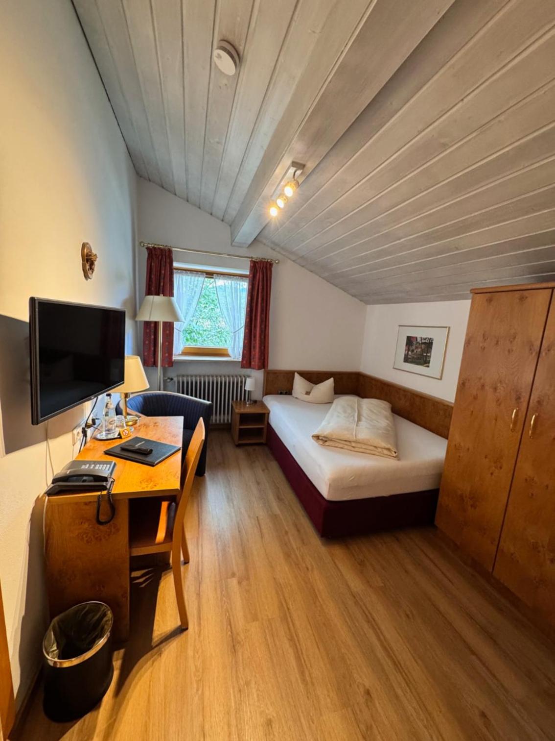 Standard Single Room Room 11