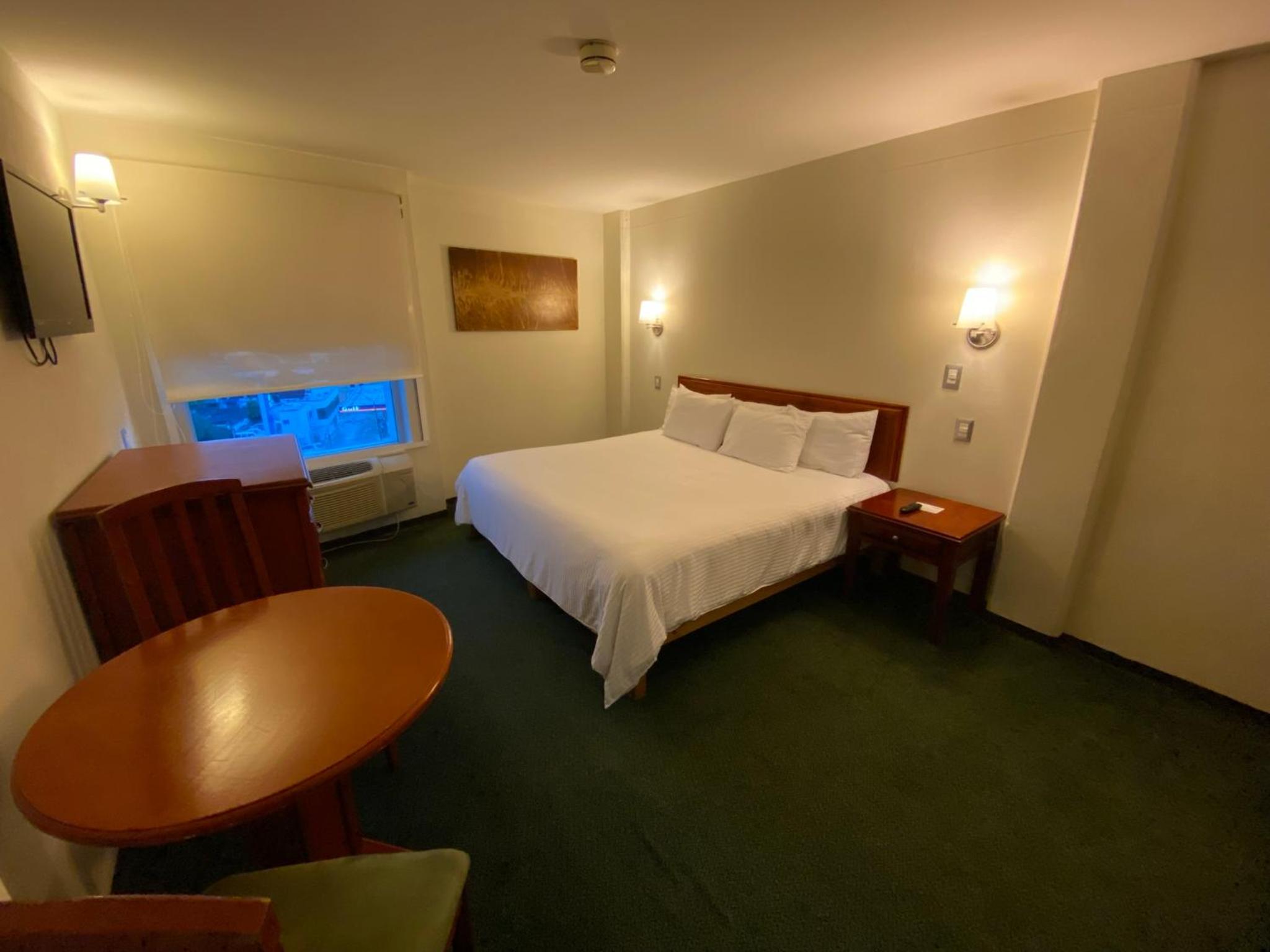 Standard King Room