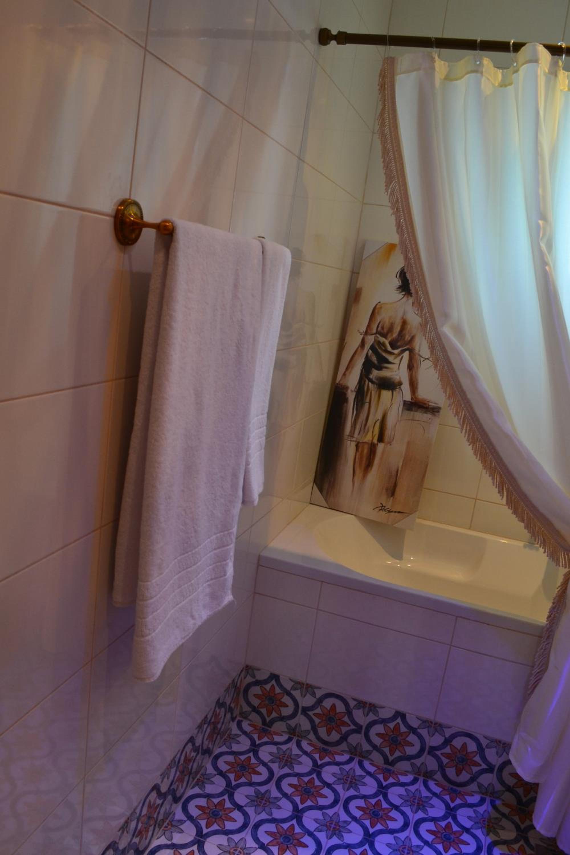 Two-Bedroom Villa (5 Adults) photo 2