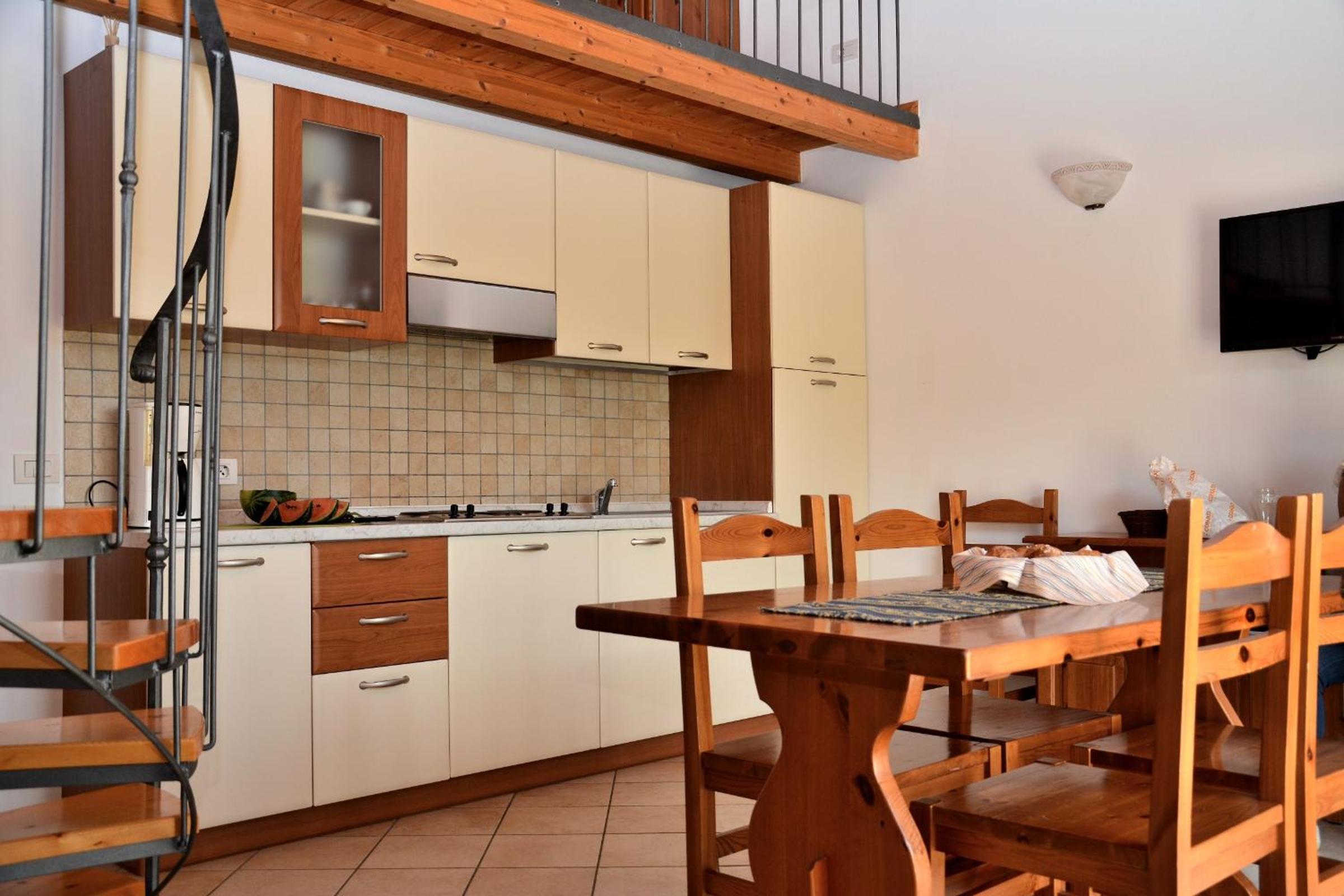 One-Bedroom Apartment - Photo 3