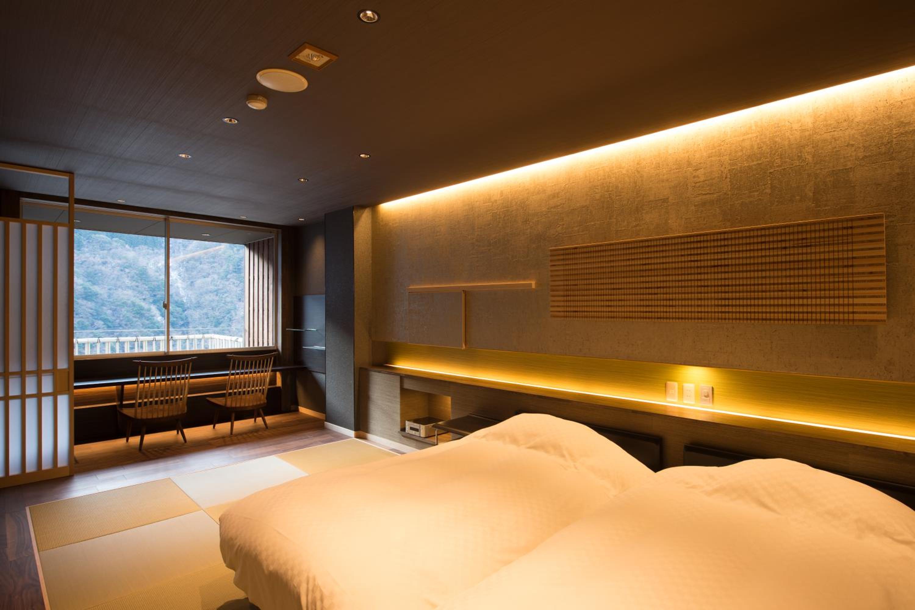Japanese-Style Room with Open-Air Bath - Photo 8