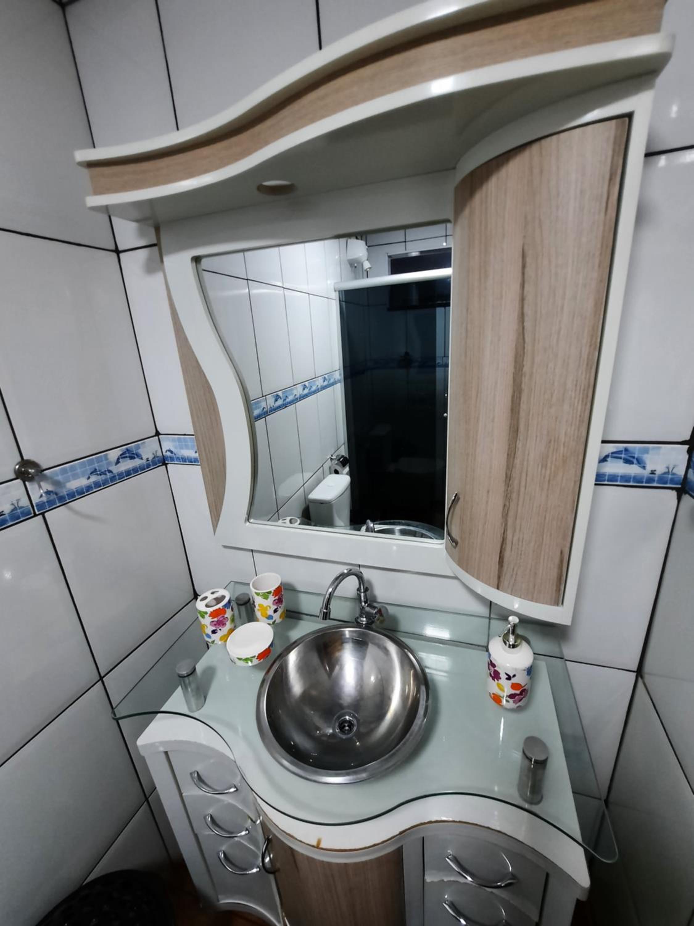 One-Bedroom House - Photo 6