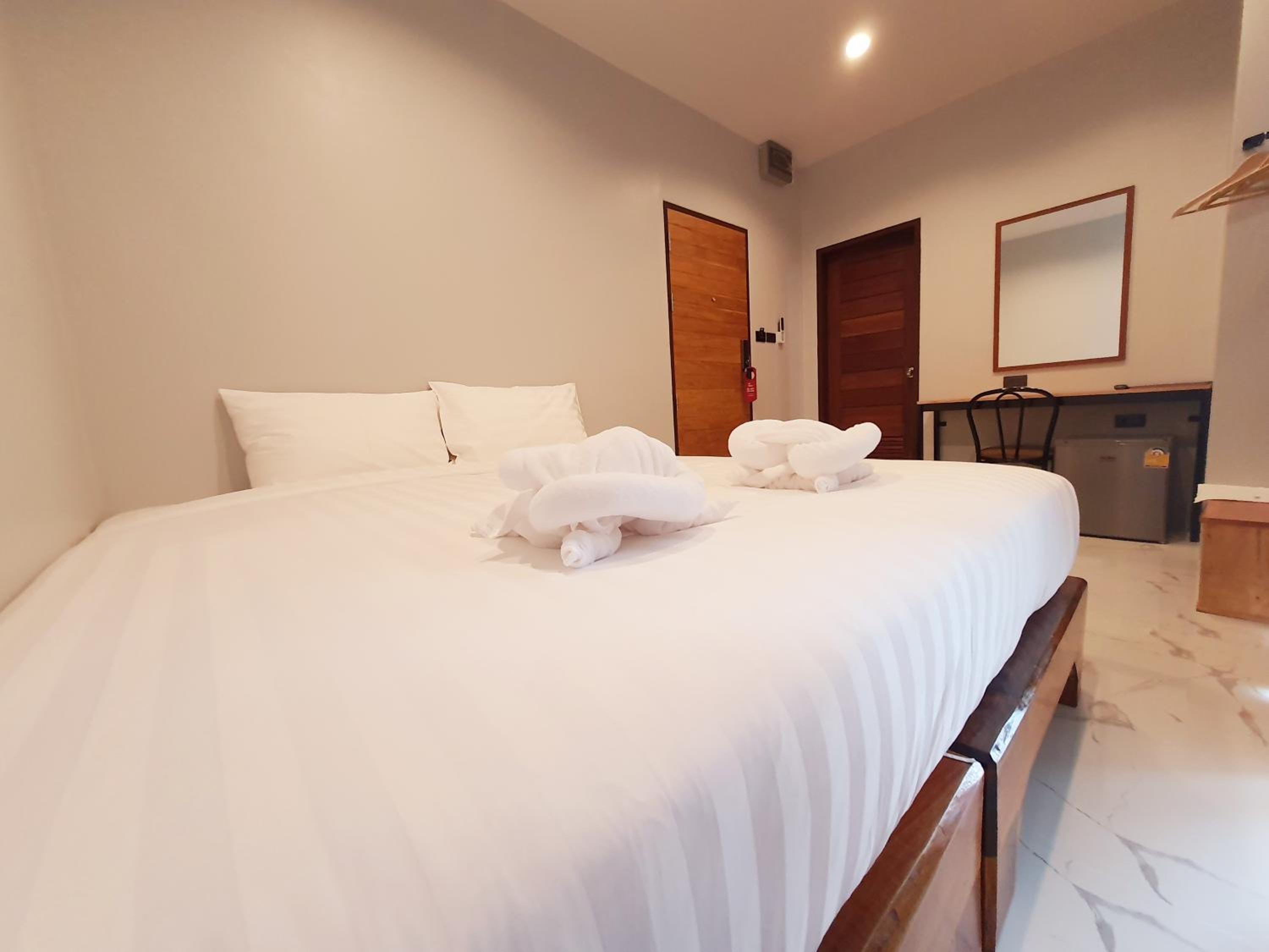 Budget Double Room photo 2