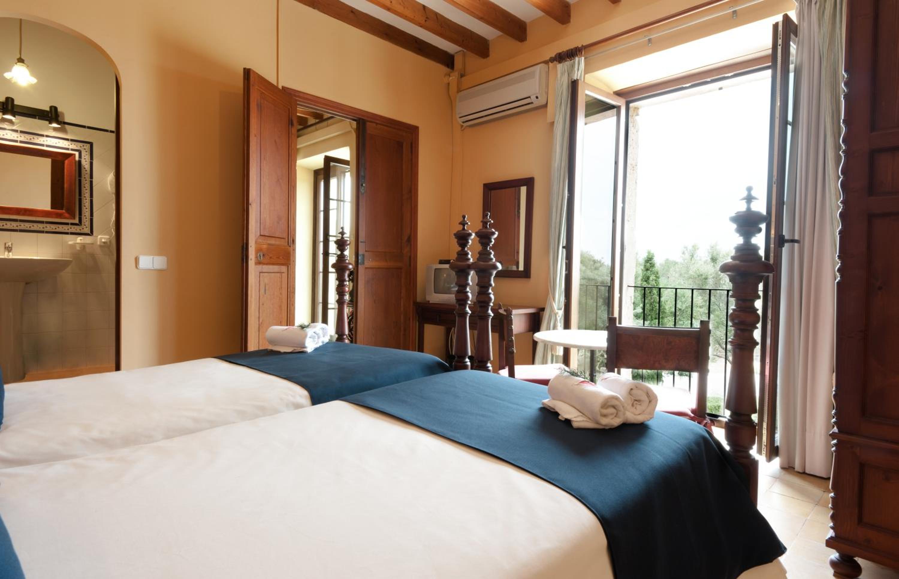 Habitación Estándar Doble con Vista al Jardín