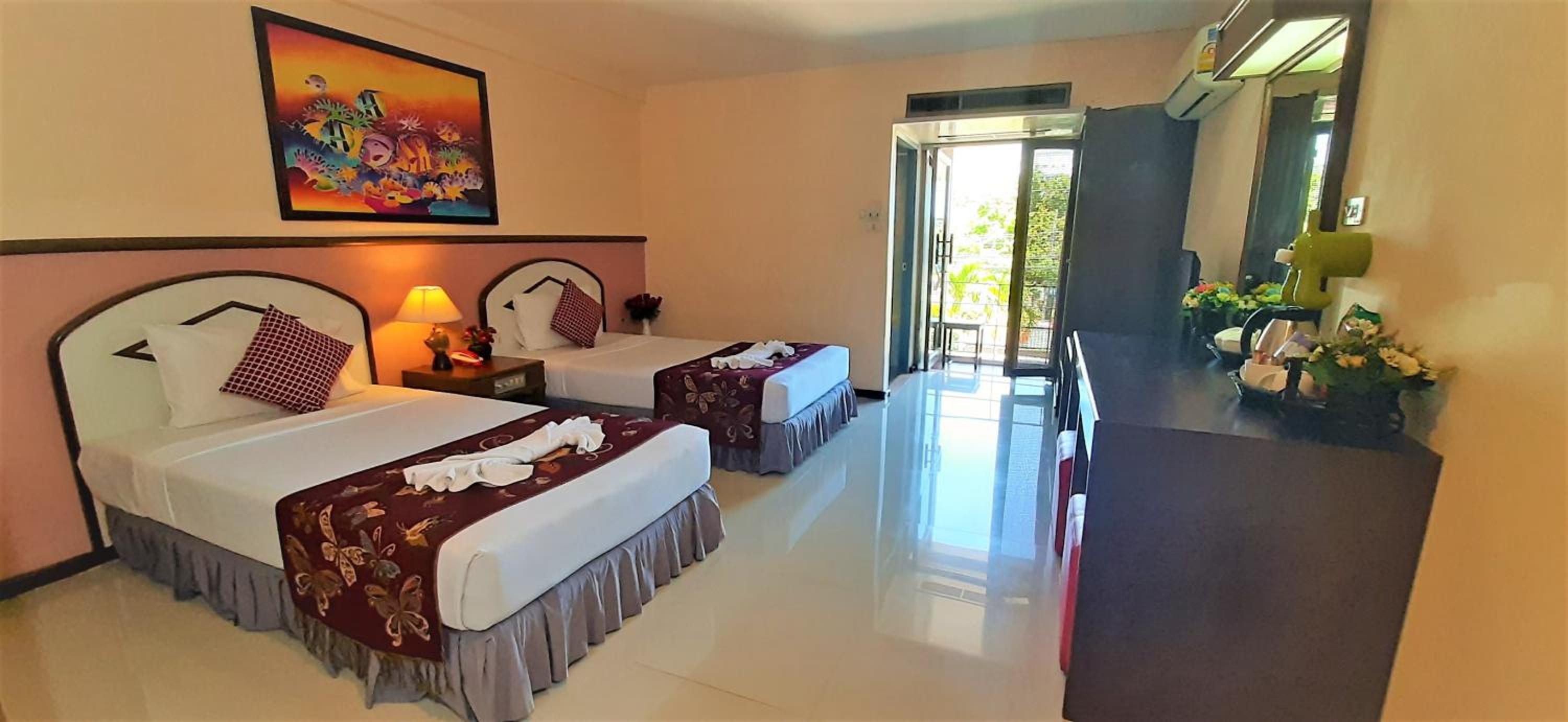 Standard Double or Twin Room photo 2
