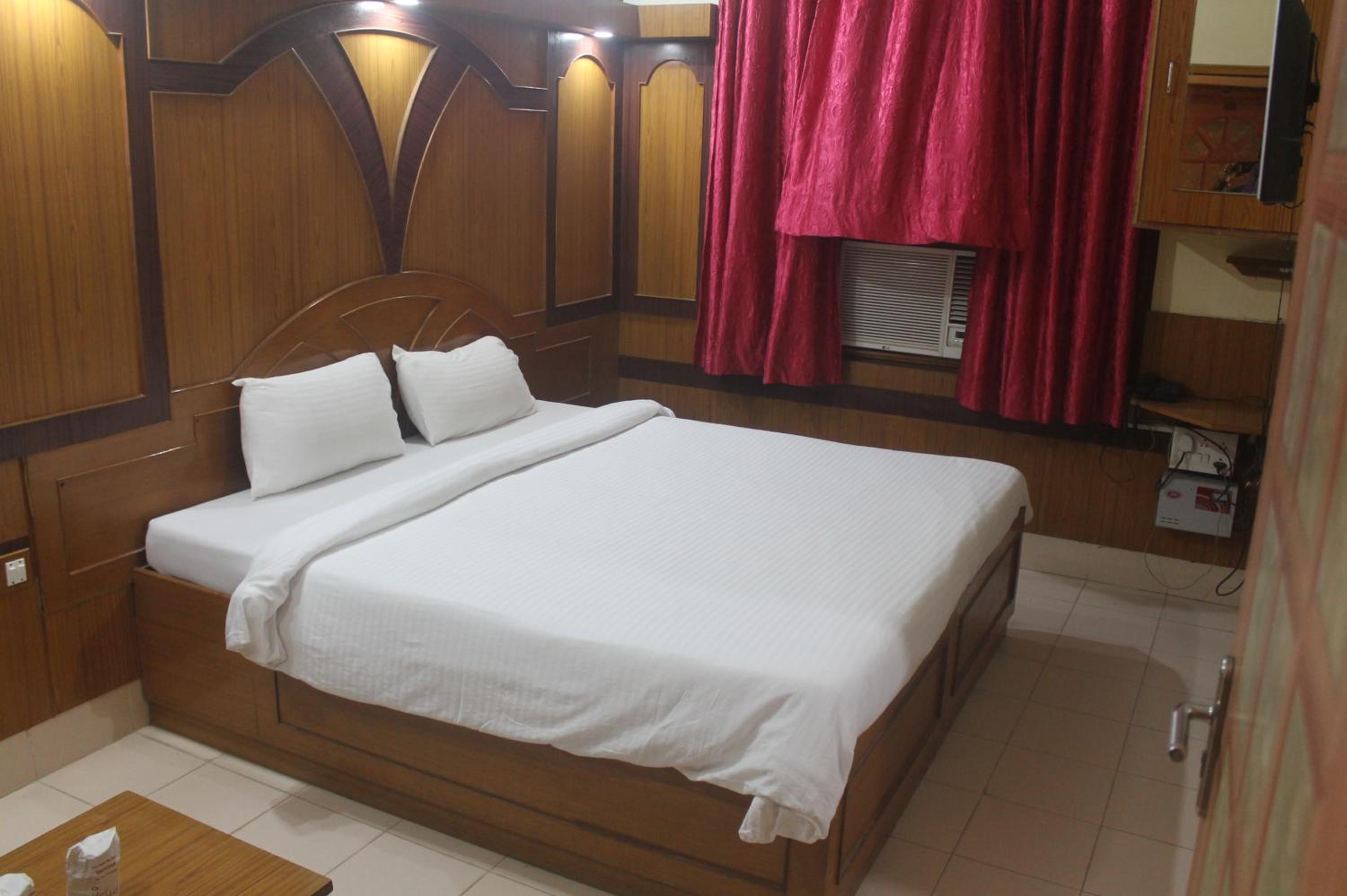 Budget Double Room - Photo 1