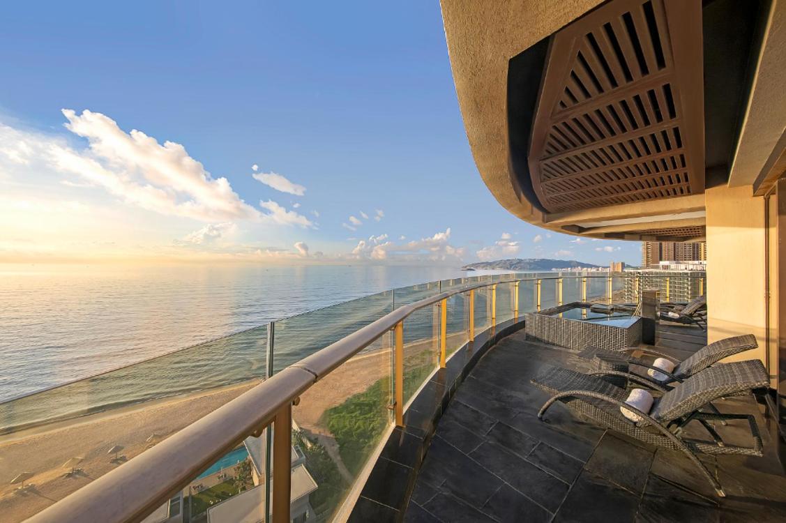 Suite with Sea View