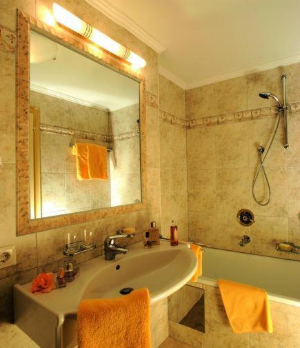 Double Room - Photo 5