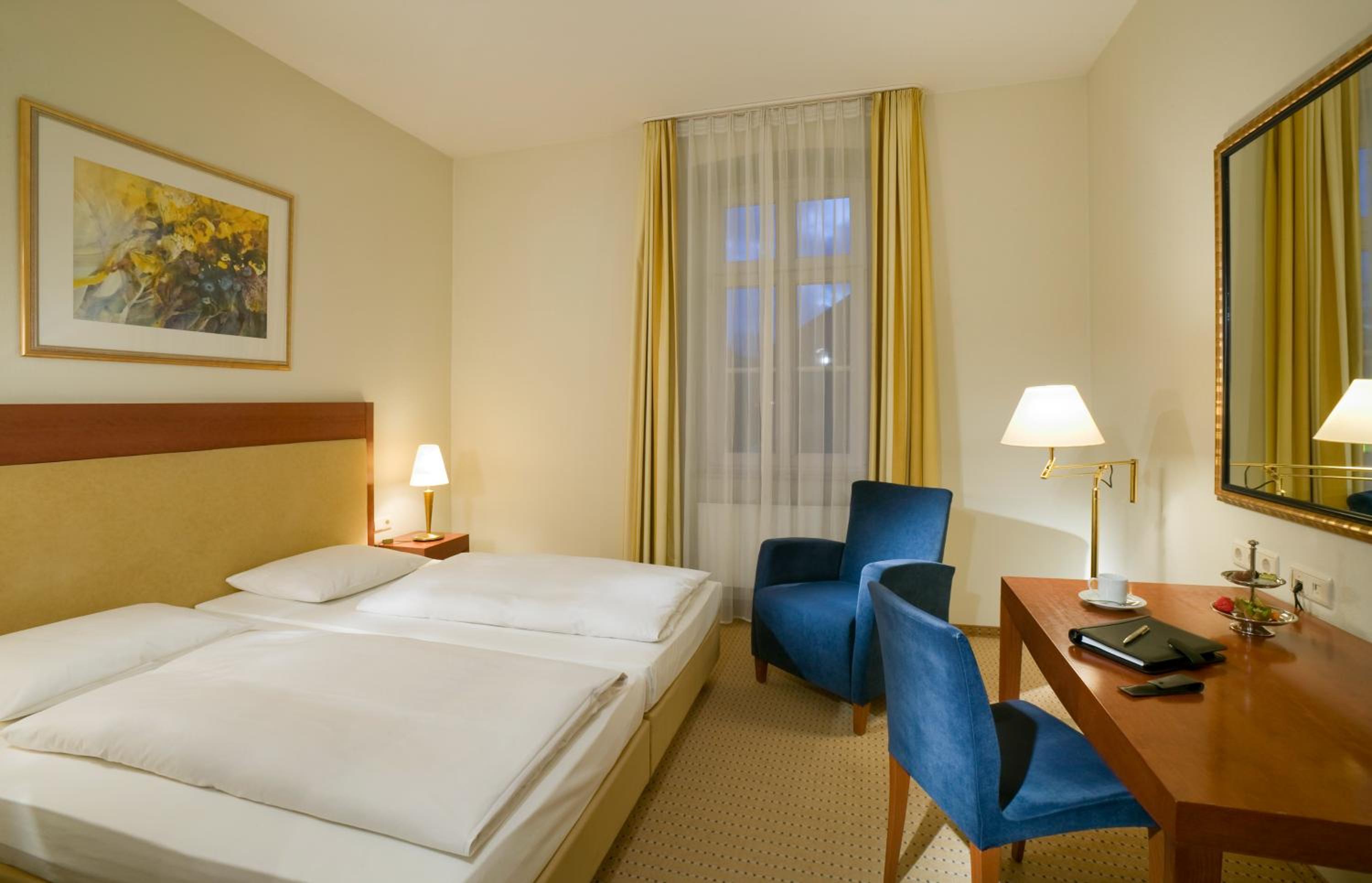 Executive Room - Photo 3