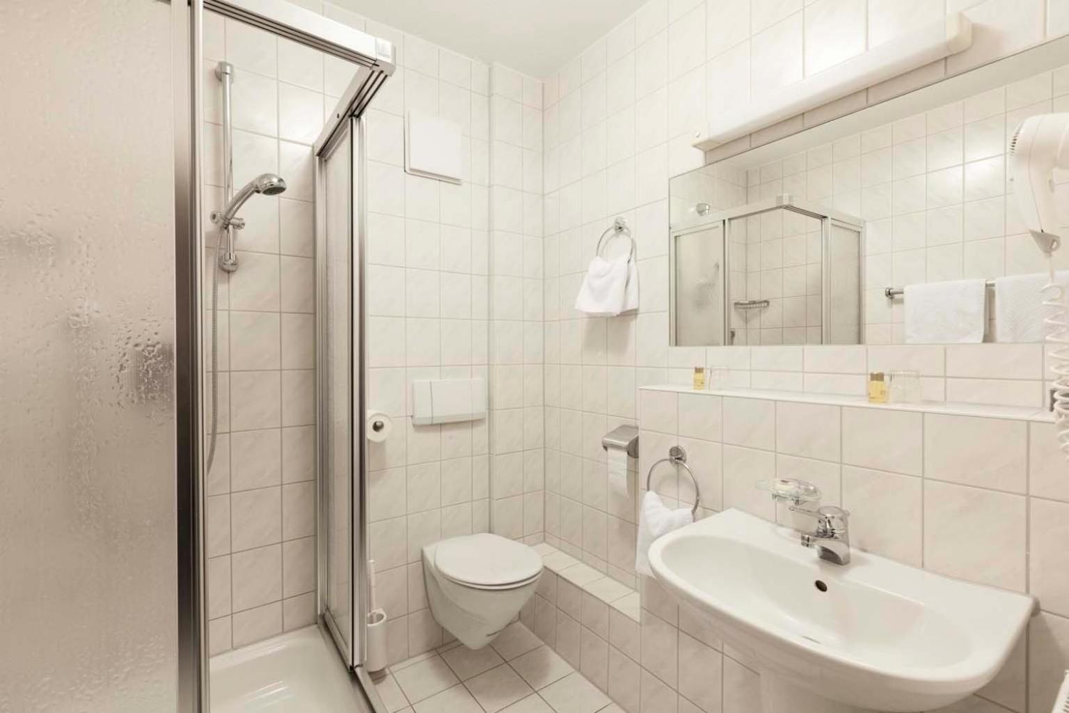 Comfort Double Room with Shower - Photo 3