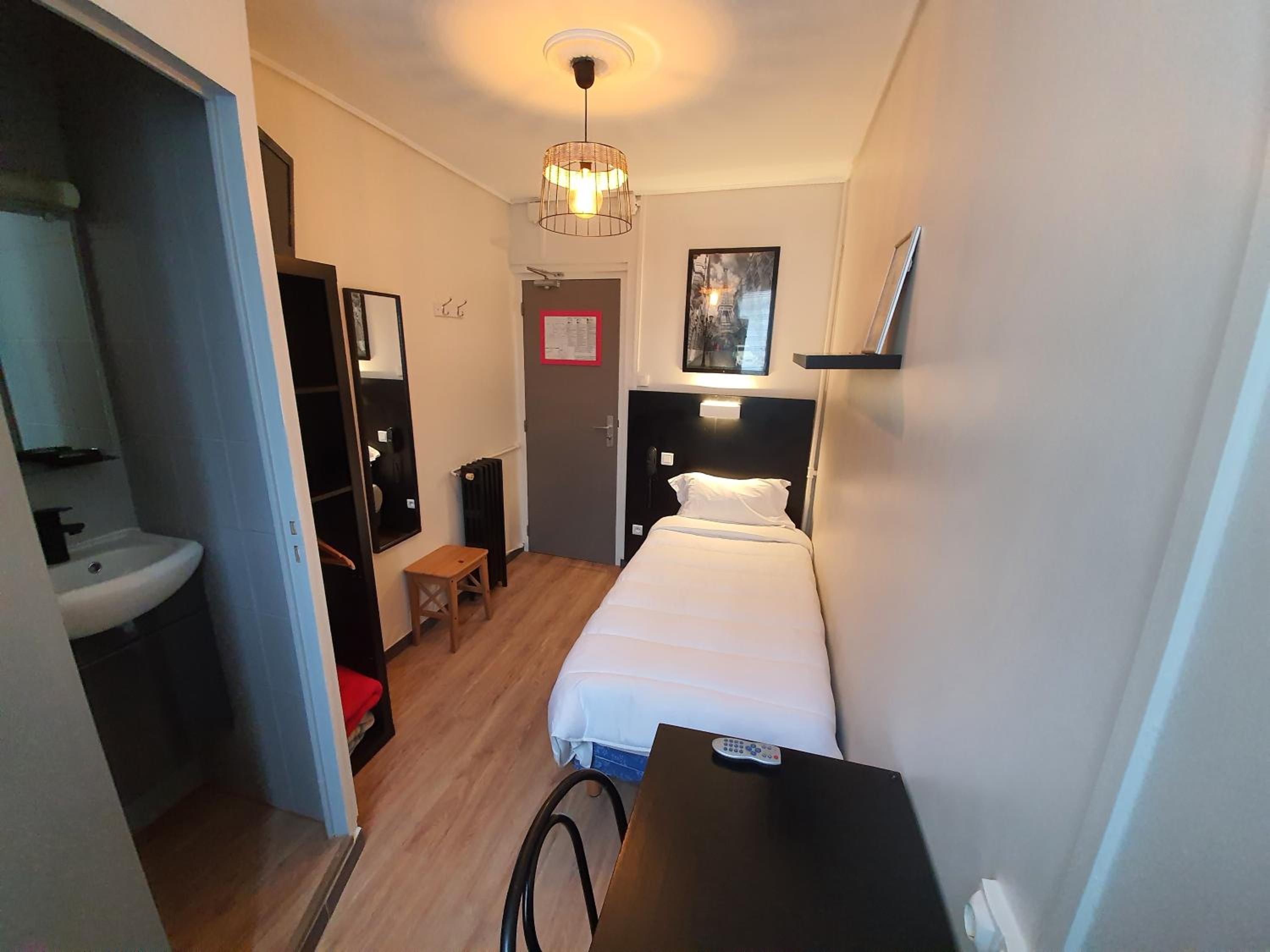 Economy Single Room with shared shower