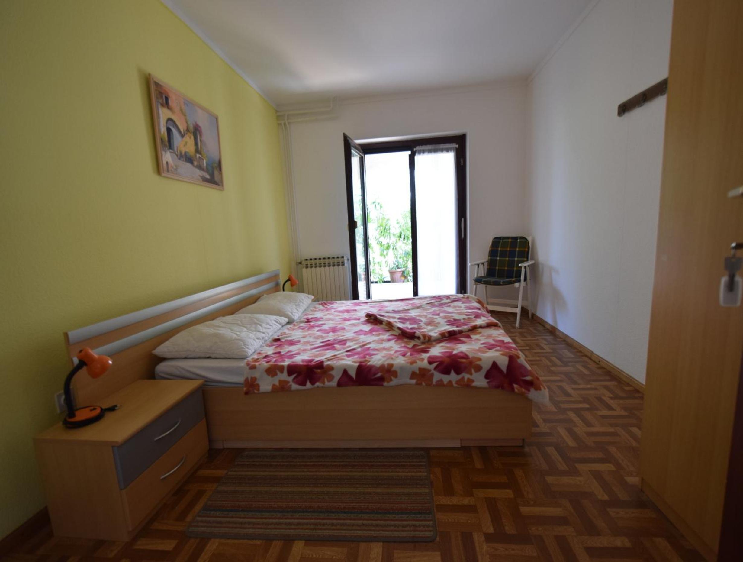 Three-Bedroom Apartment photo 2