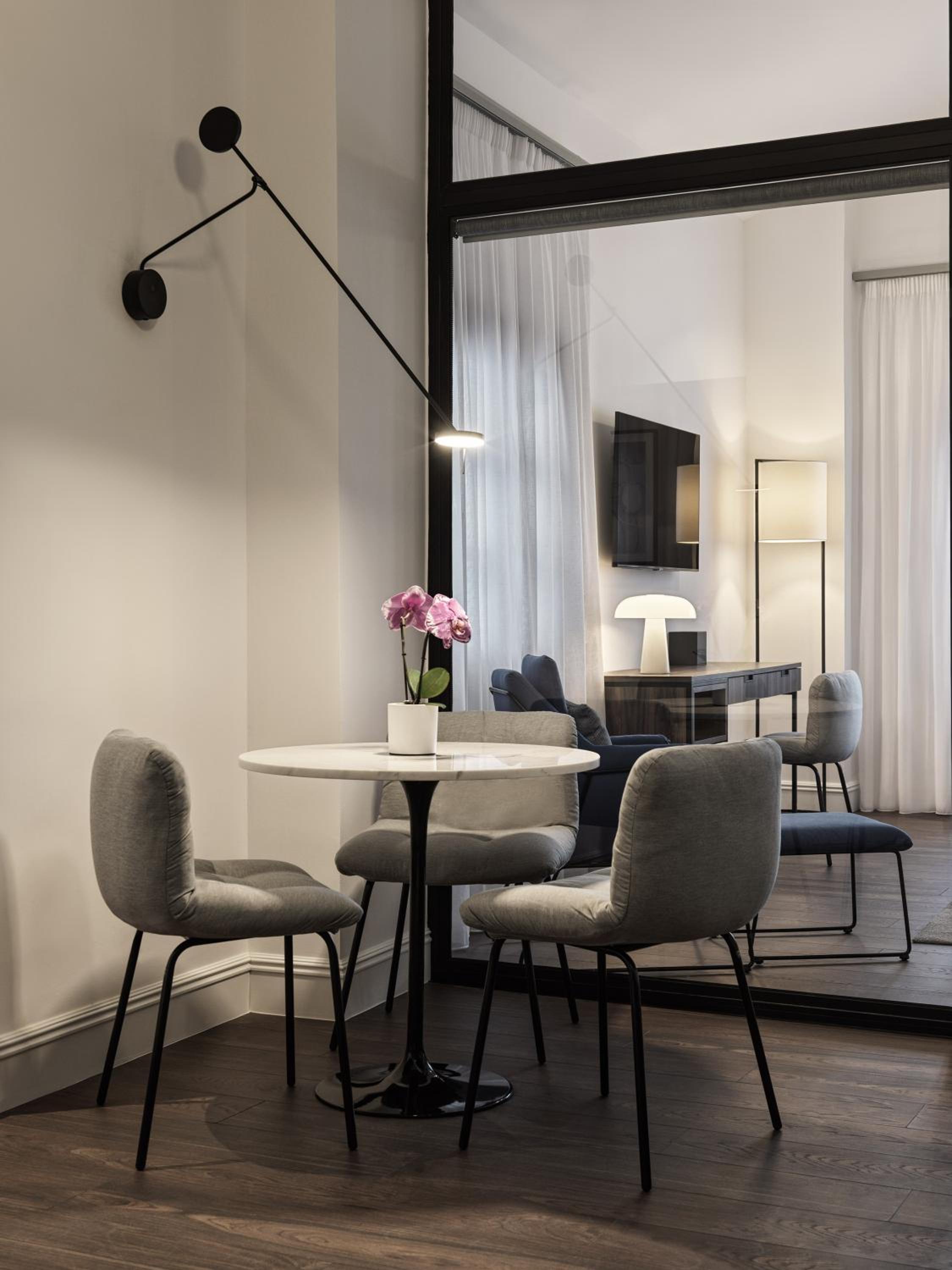 Vanoro Atrium Loft Suite - Photo 6