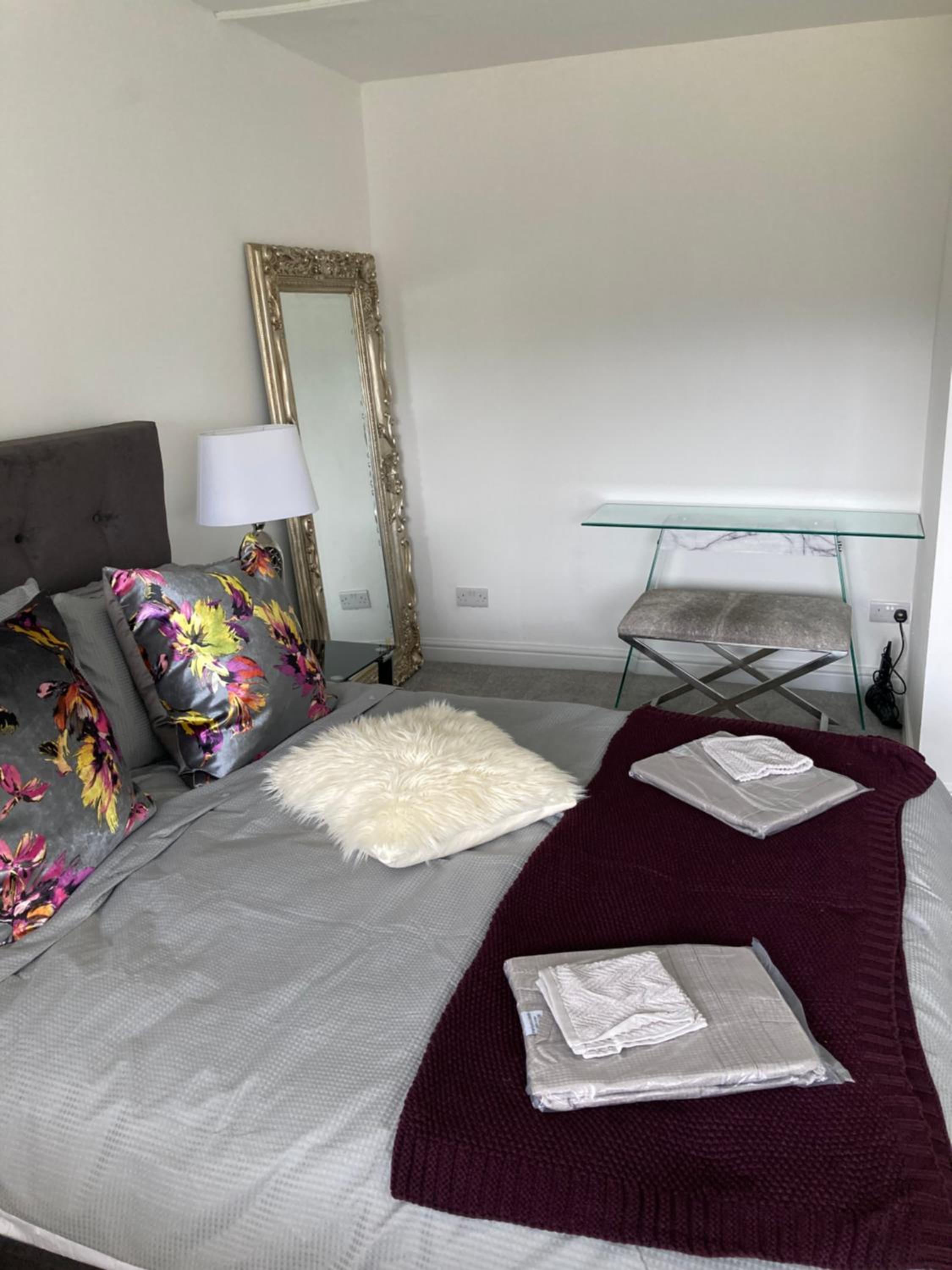 Two-Bedroom House - Photo 1