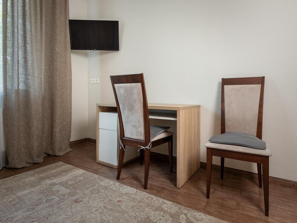Standard Double Room photo 3