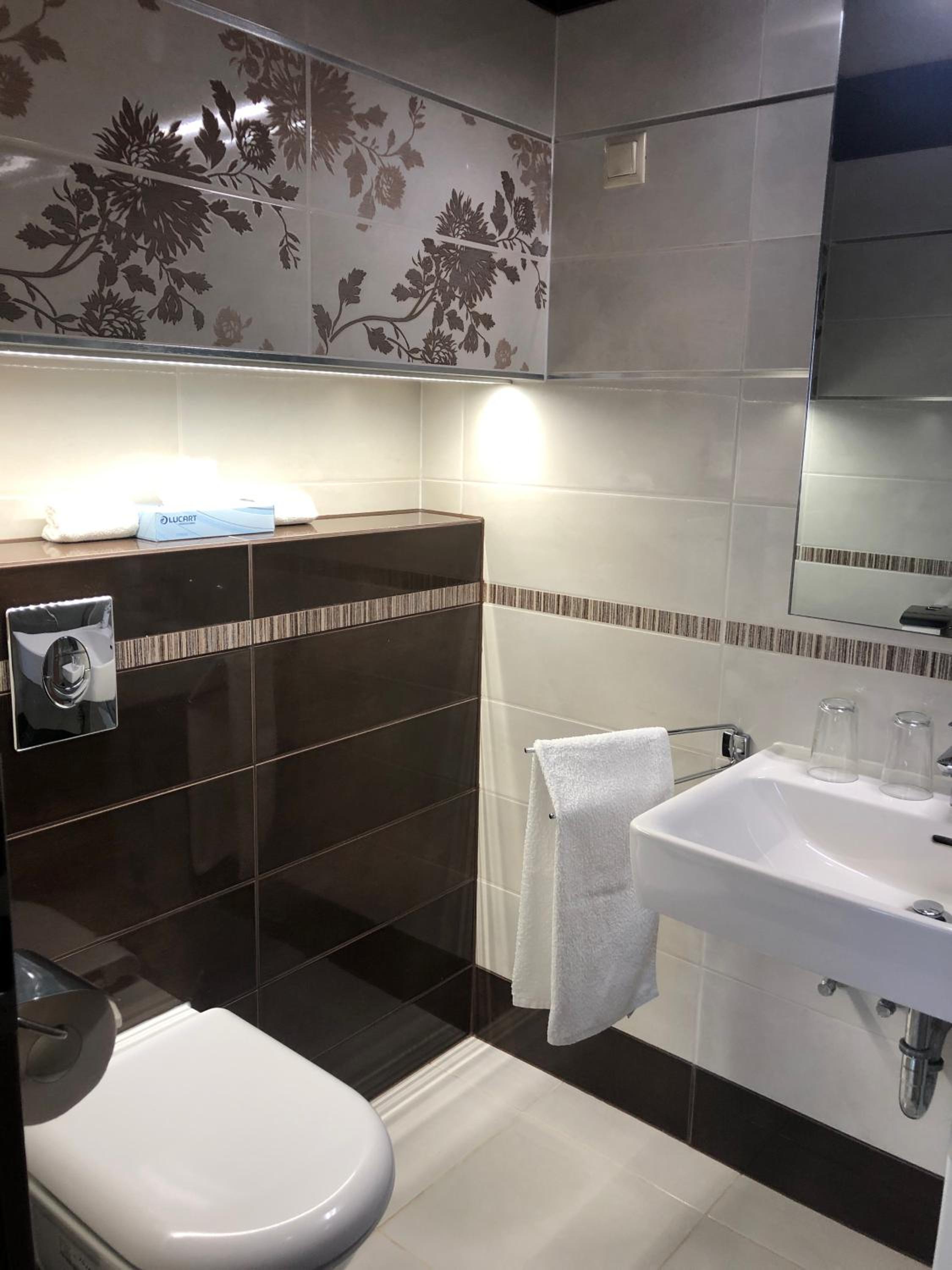 Deluxe Double or Twin Room with Garden View photo 2