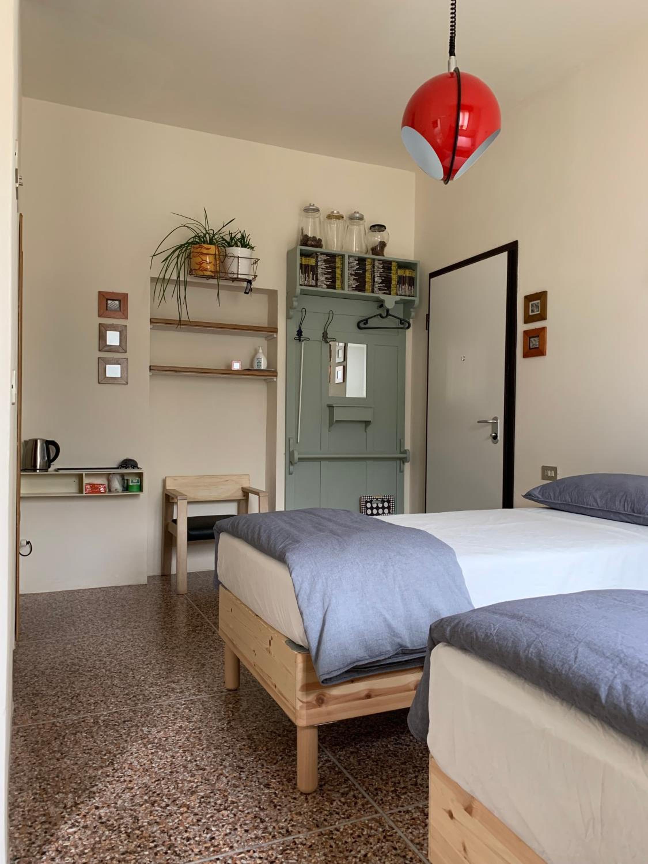 Twin Room - Photo 2