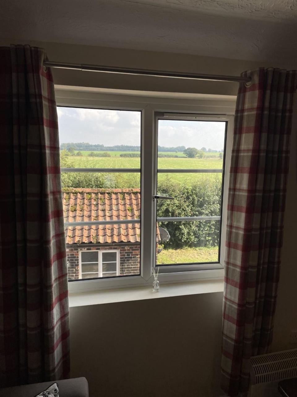 Double Room - Photo 7