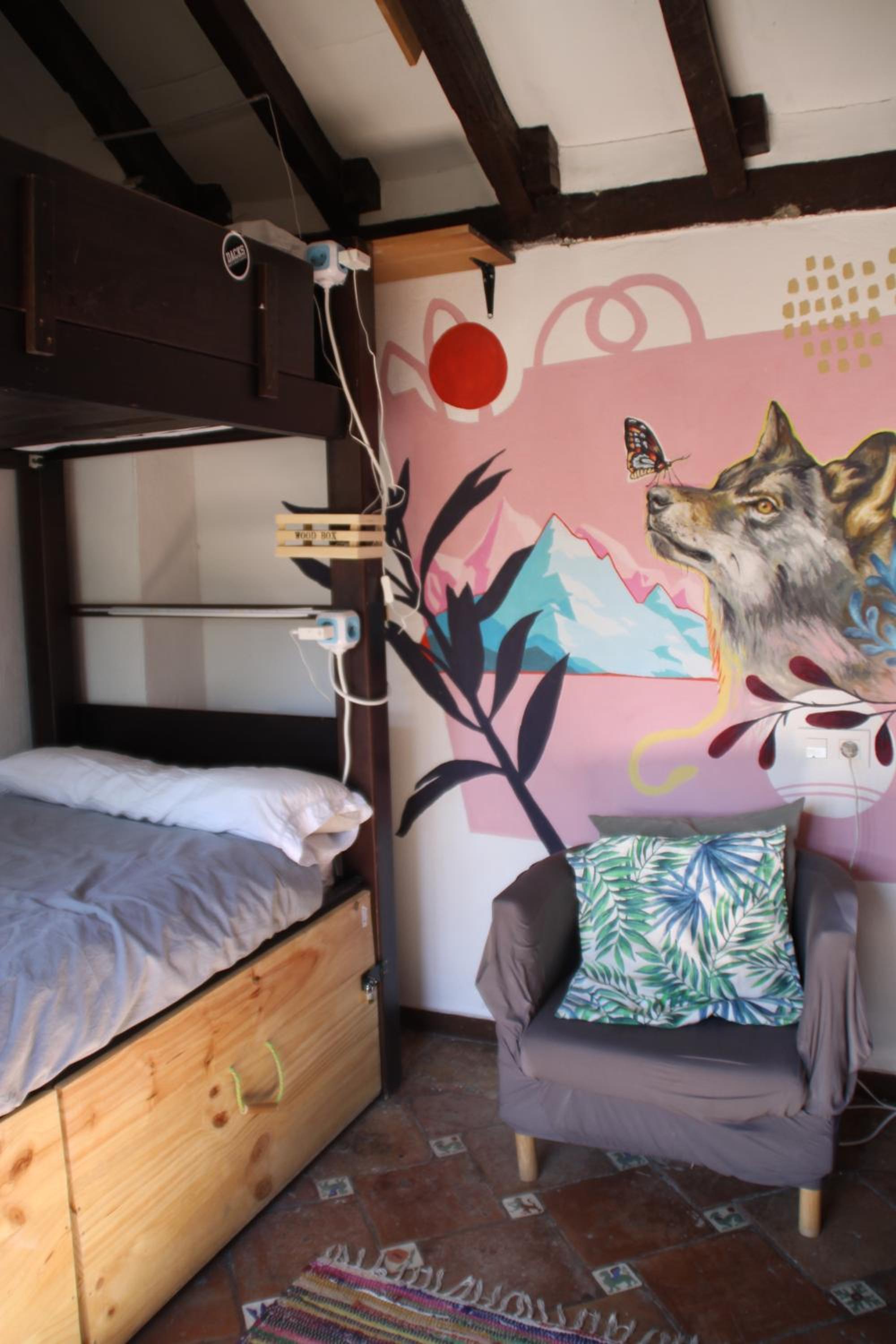 Bed in 4-Bed Mixed Dormitory Room photo 2