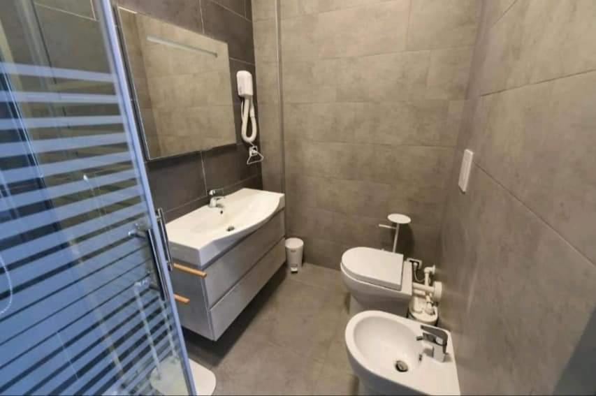 Large Double Room photo 3
